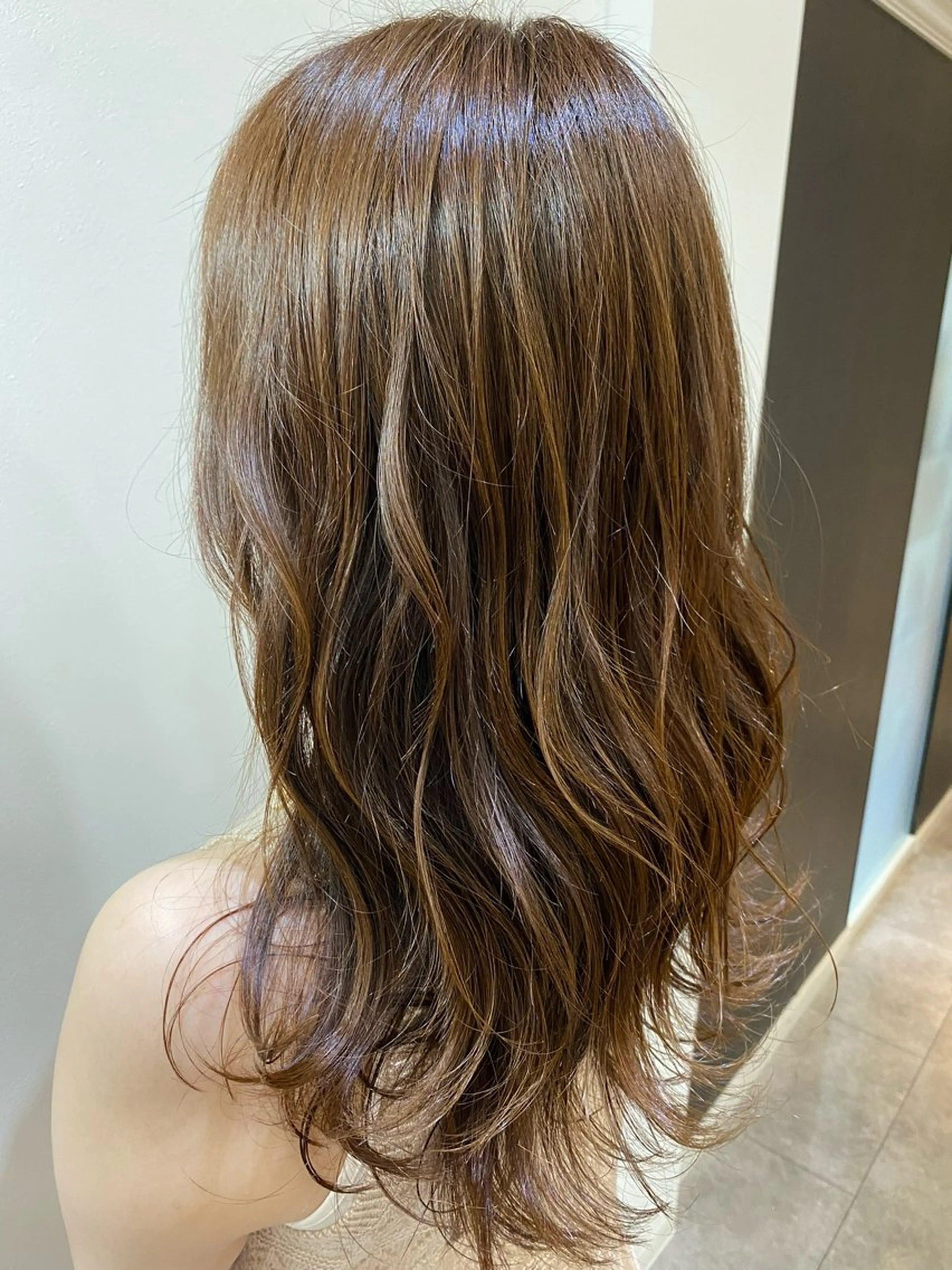 ロング カラー ヘアアレンジ Feel luce所属・坂野 智也のヘアスタイル