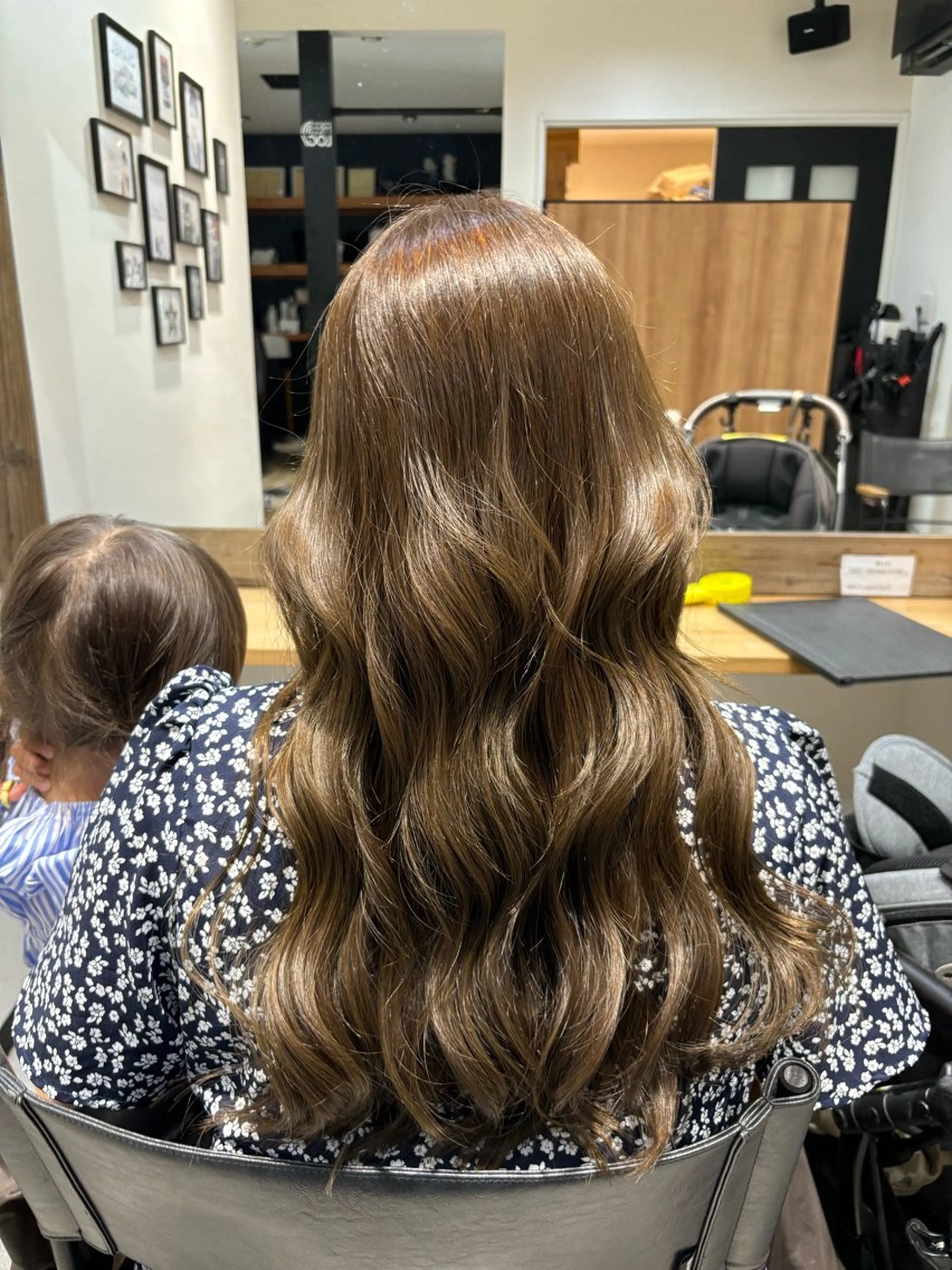 ロング カラー オリーブカラー ロング トリートメント カット ヘアカラー トリートメント LOG/所属・なりたいを叶えます！ 出口 紗依のヘアスタイル