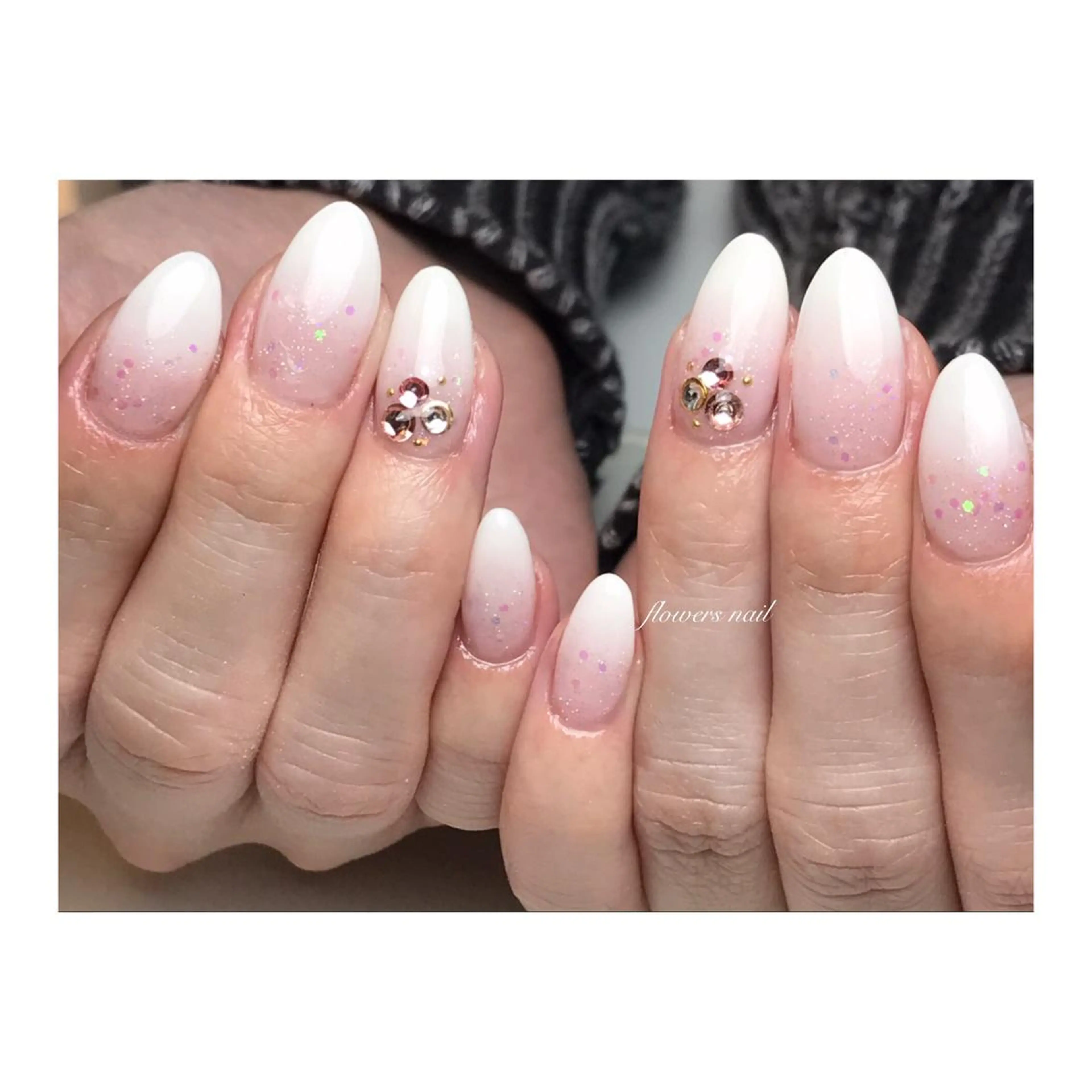 ネイル グラデーション flowers nailのネイルデザイン