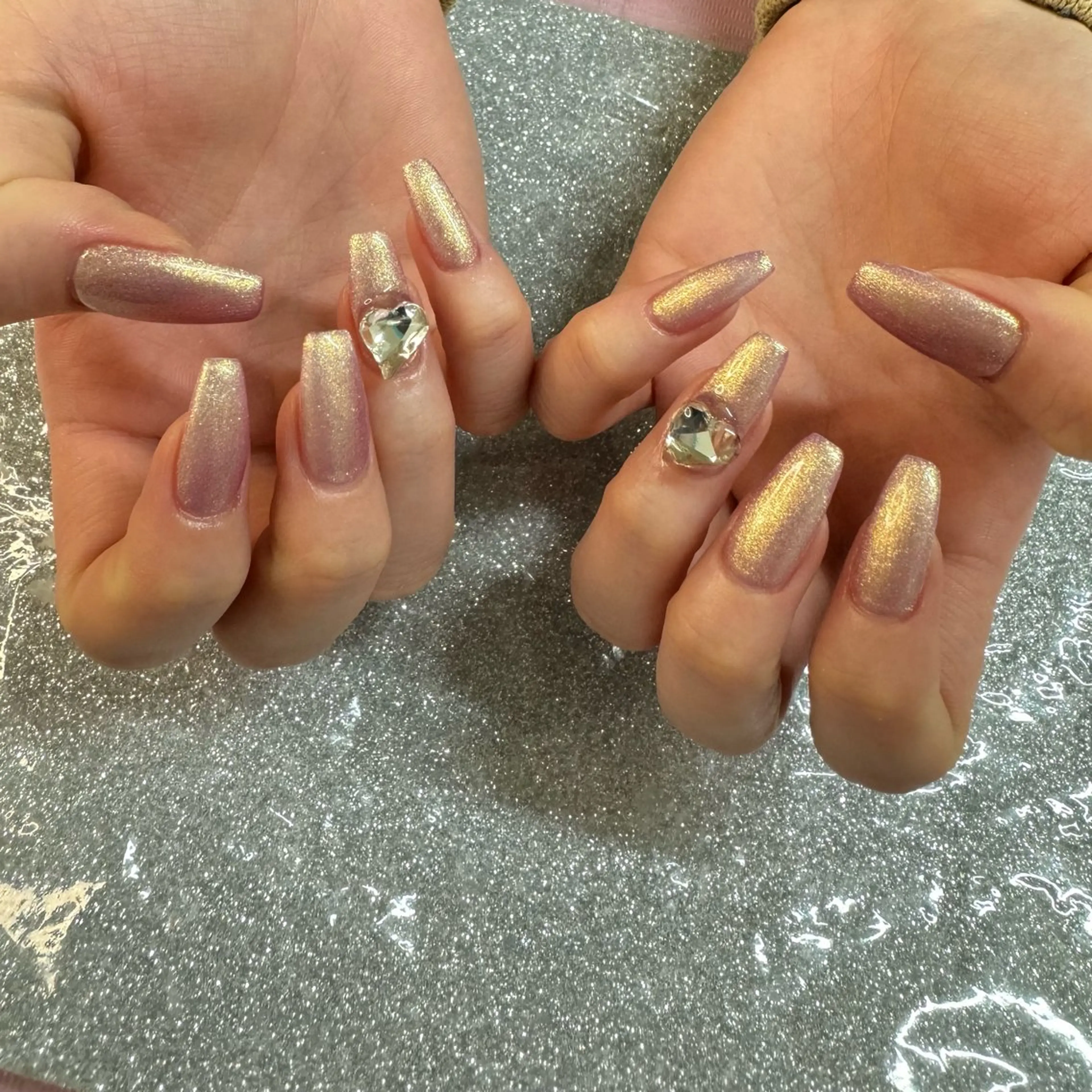 ネイル ハンドネイル VIERU RIRIKA🌻のネイルデザイン