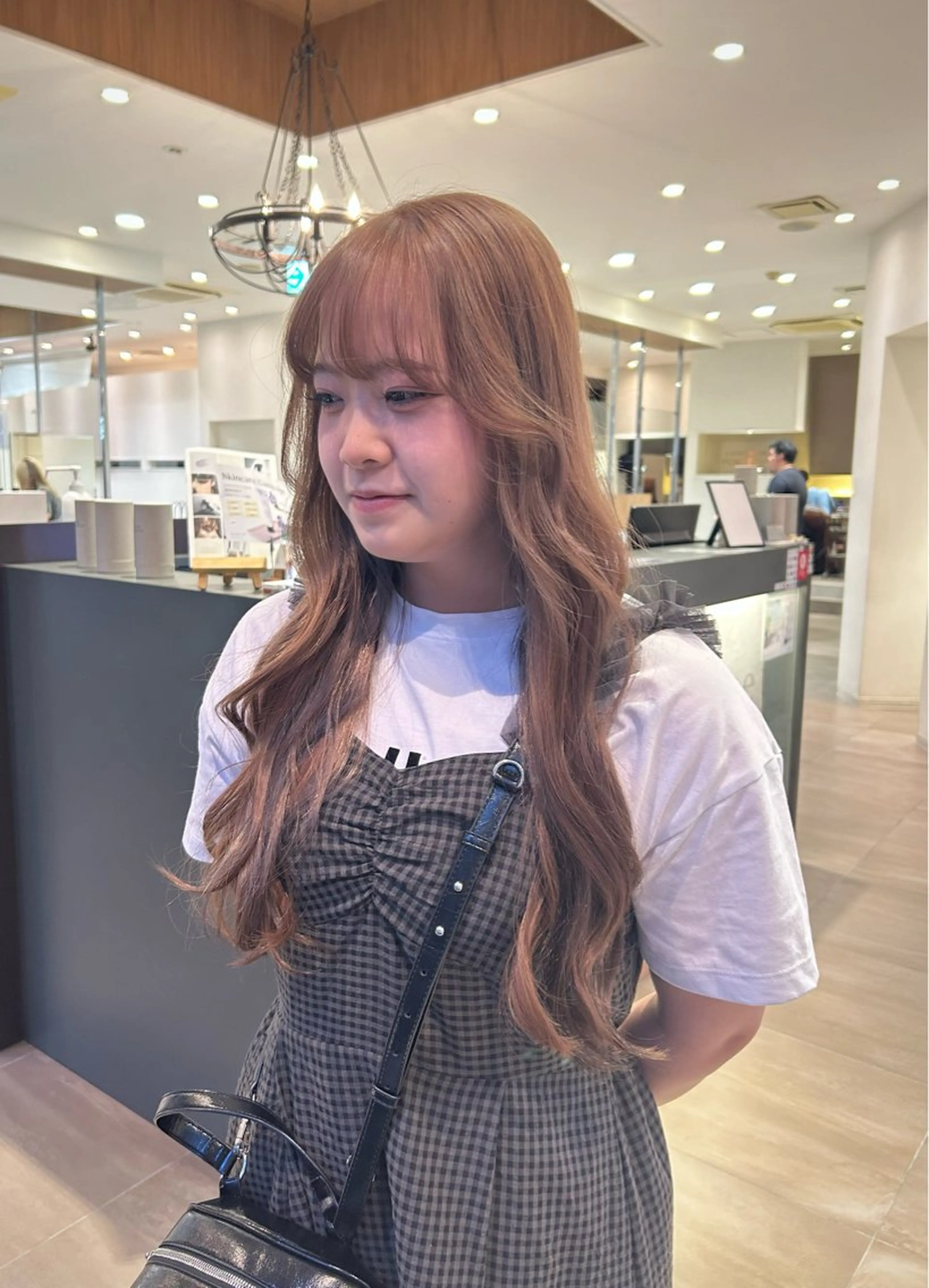 ロング ヘアカラー 透明感たっぷり ベージュ🥣✨ヒラリのヘアスタイル