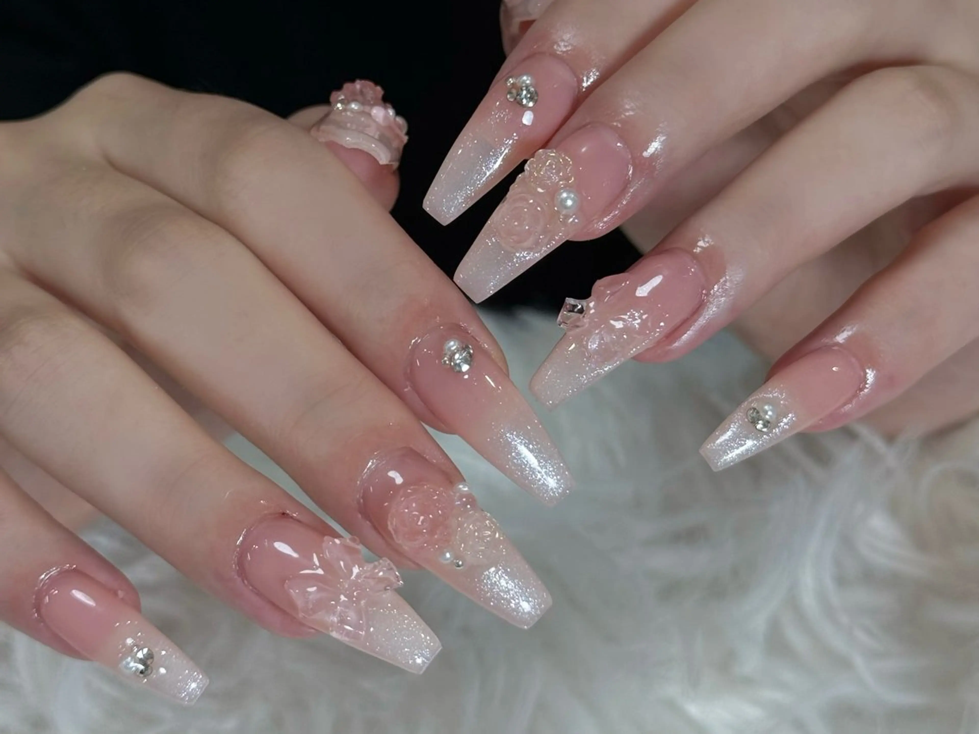 ネイル ボルドー ブラウン チークネイル ドット フットネイル ハンドネイル Julli nail所属・Julli ジュリのネイルデザイン