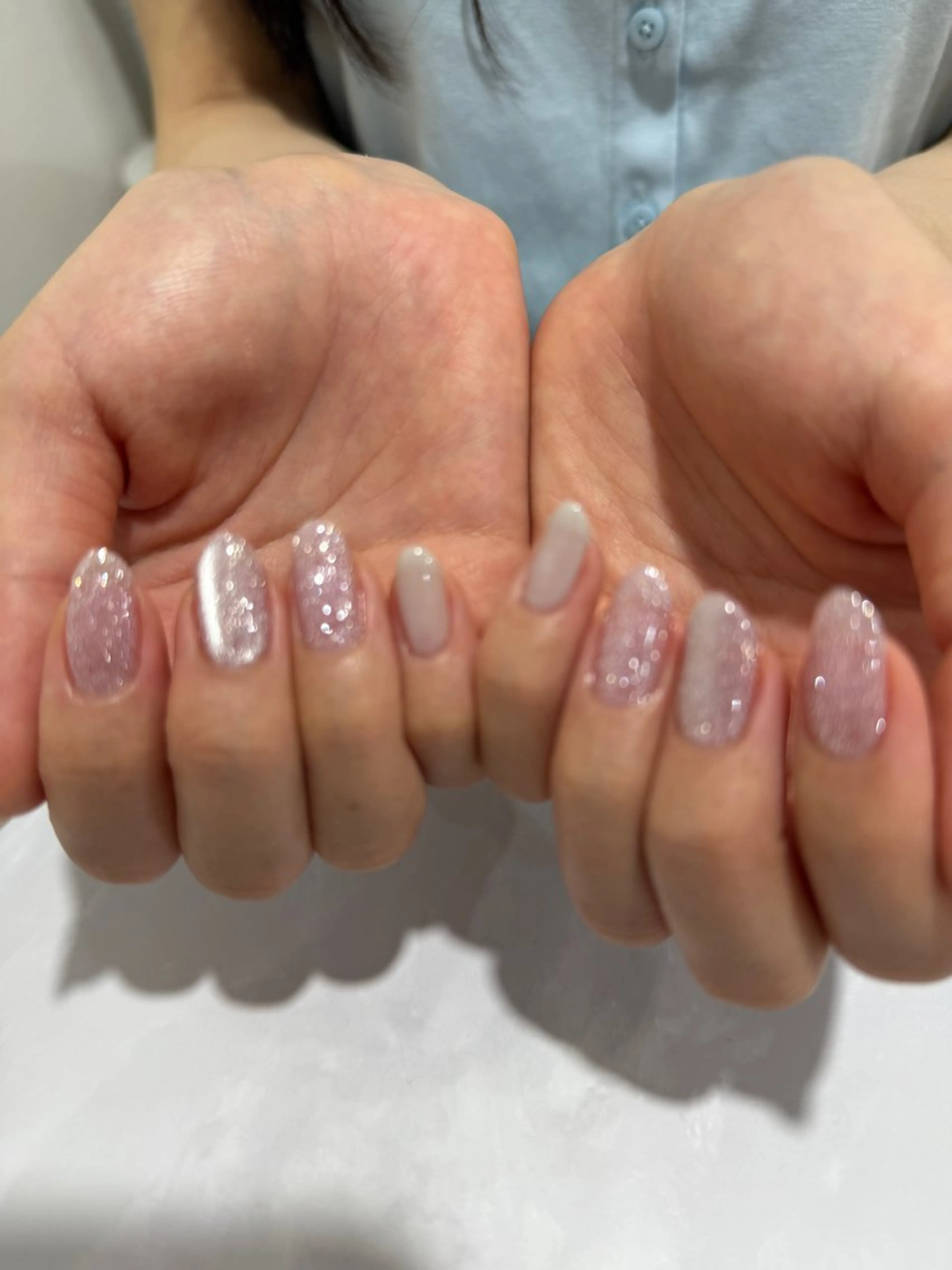 ネイル マグネットネイル ニュアンスネイル オフィスネイル ワンカラーネイル 夏ネイル ハンドネイル tete nailstudioのネイルデザイン