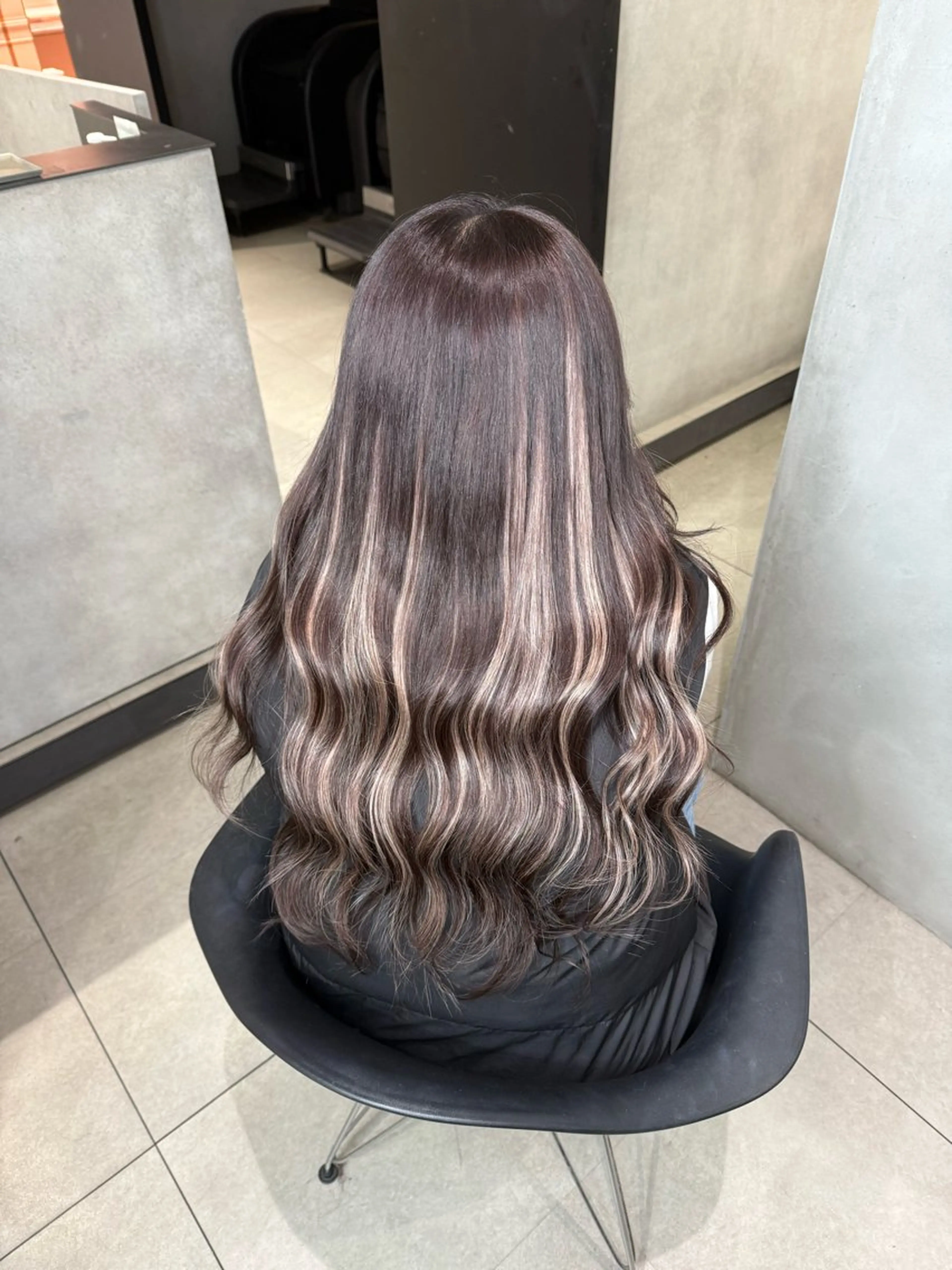 エクステ オフホワイト大阪店（off white）所属・LENA🎀 ハイトーン/エクステのヘアスタイル