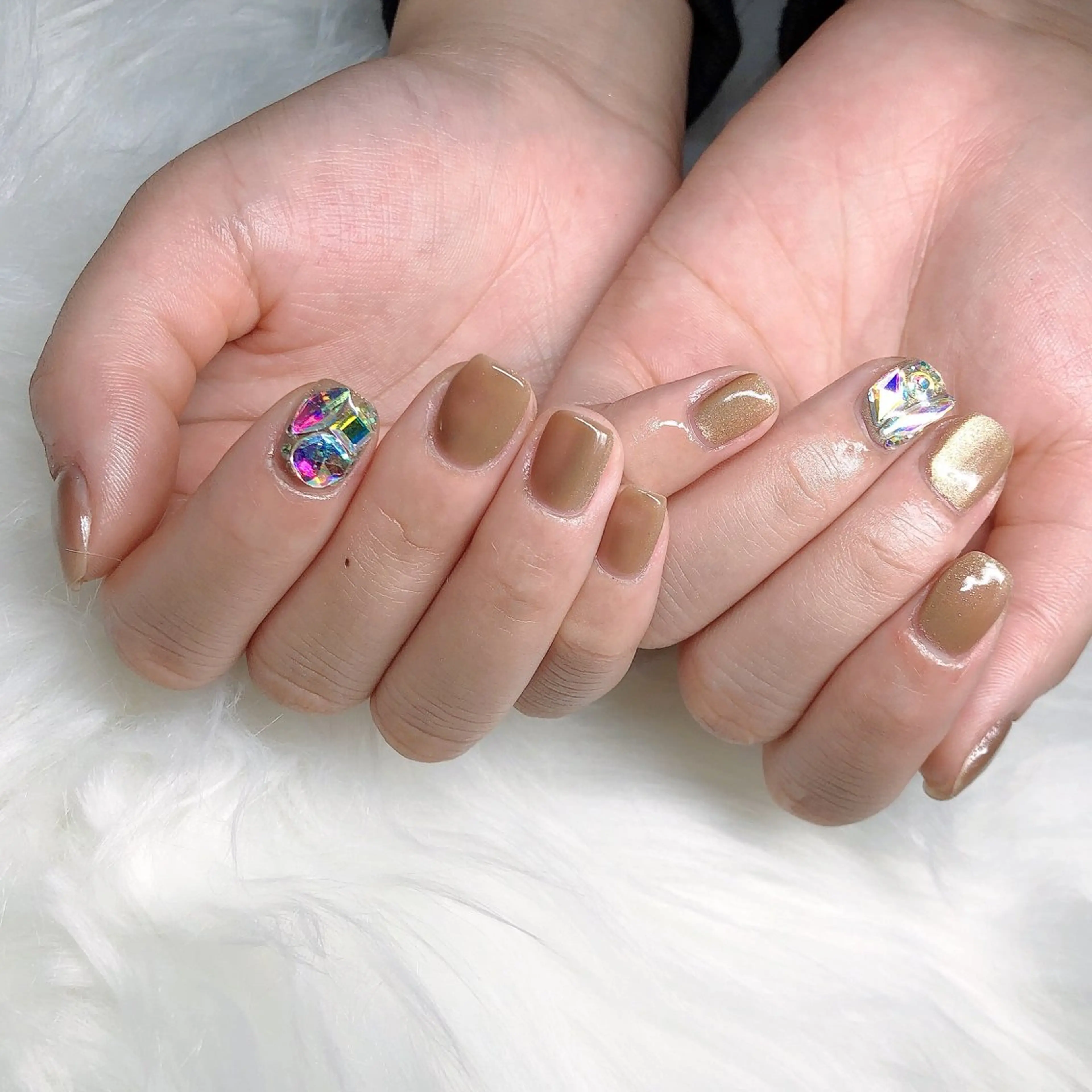 ネイル ジェルネイル マグネットネイル ワンカラーネイル Eyelash salon mee所属・小船 莉穂のネイルデザイン