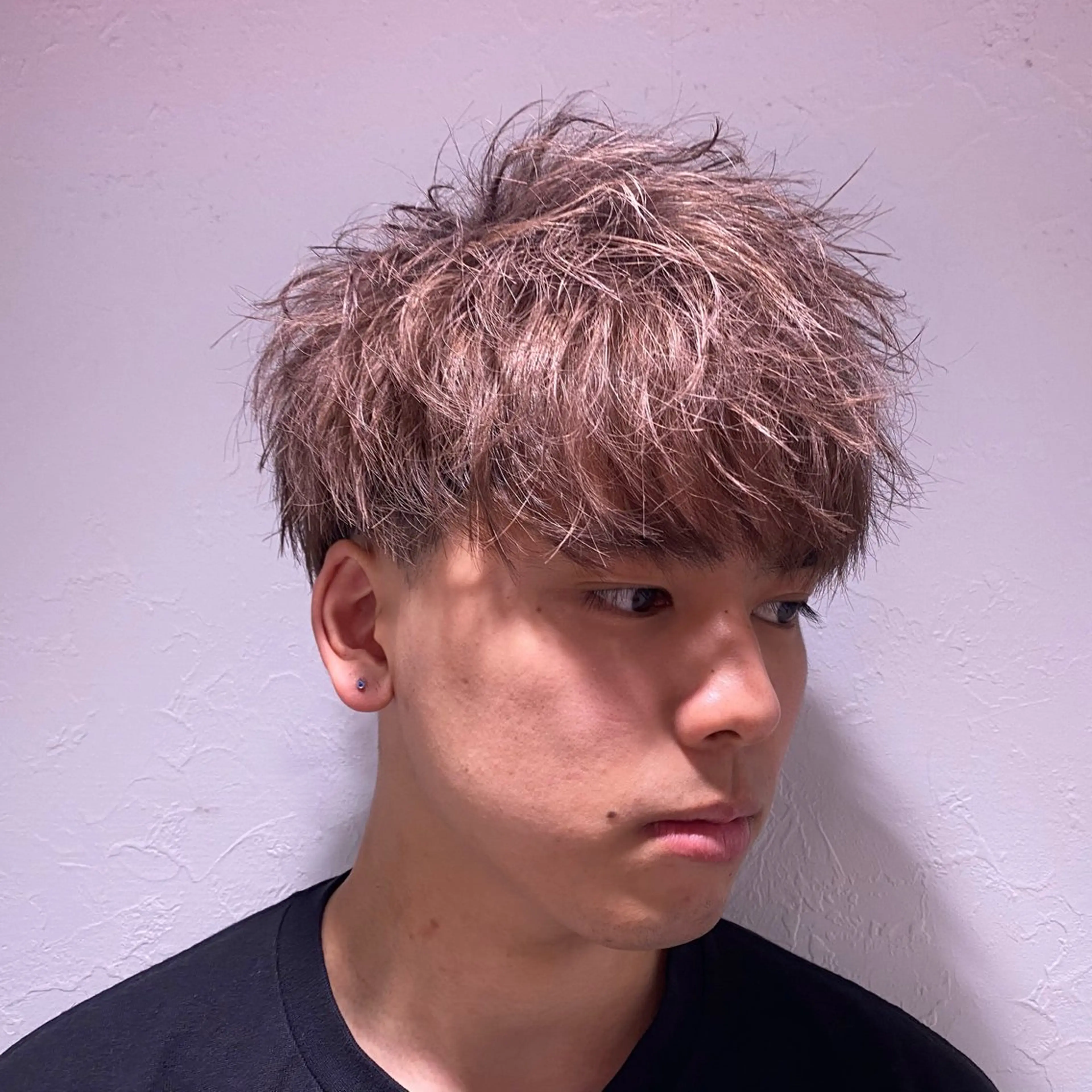 ショート パーマ ハイトーン🌈メンズ カット♡Machanのヘアスタイル