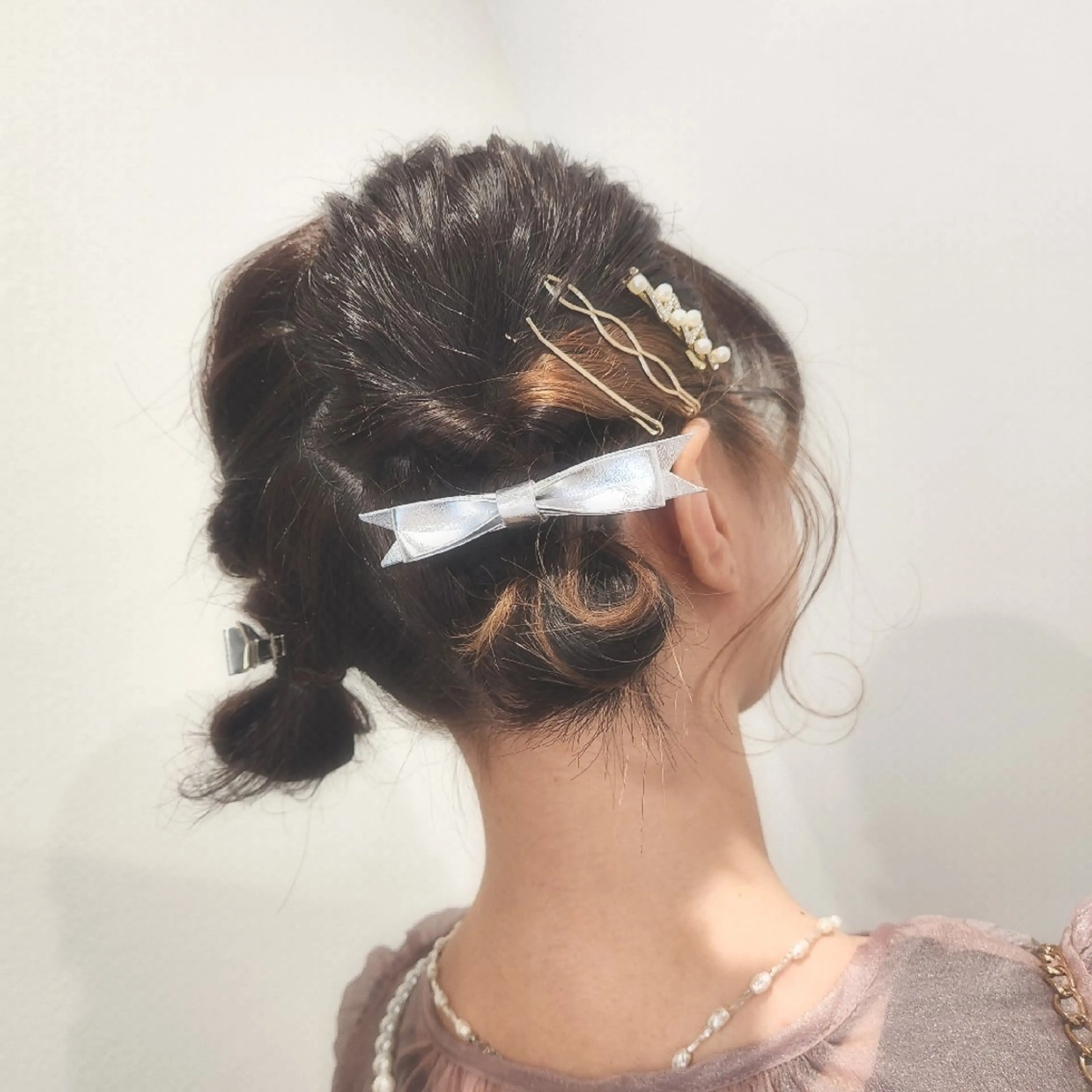 ヘアアレンジ お団子ヘア ヘアセット O.hair designers所属・シールエクステ🎀 ホシノ🕒ユウカのヘアスタイル