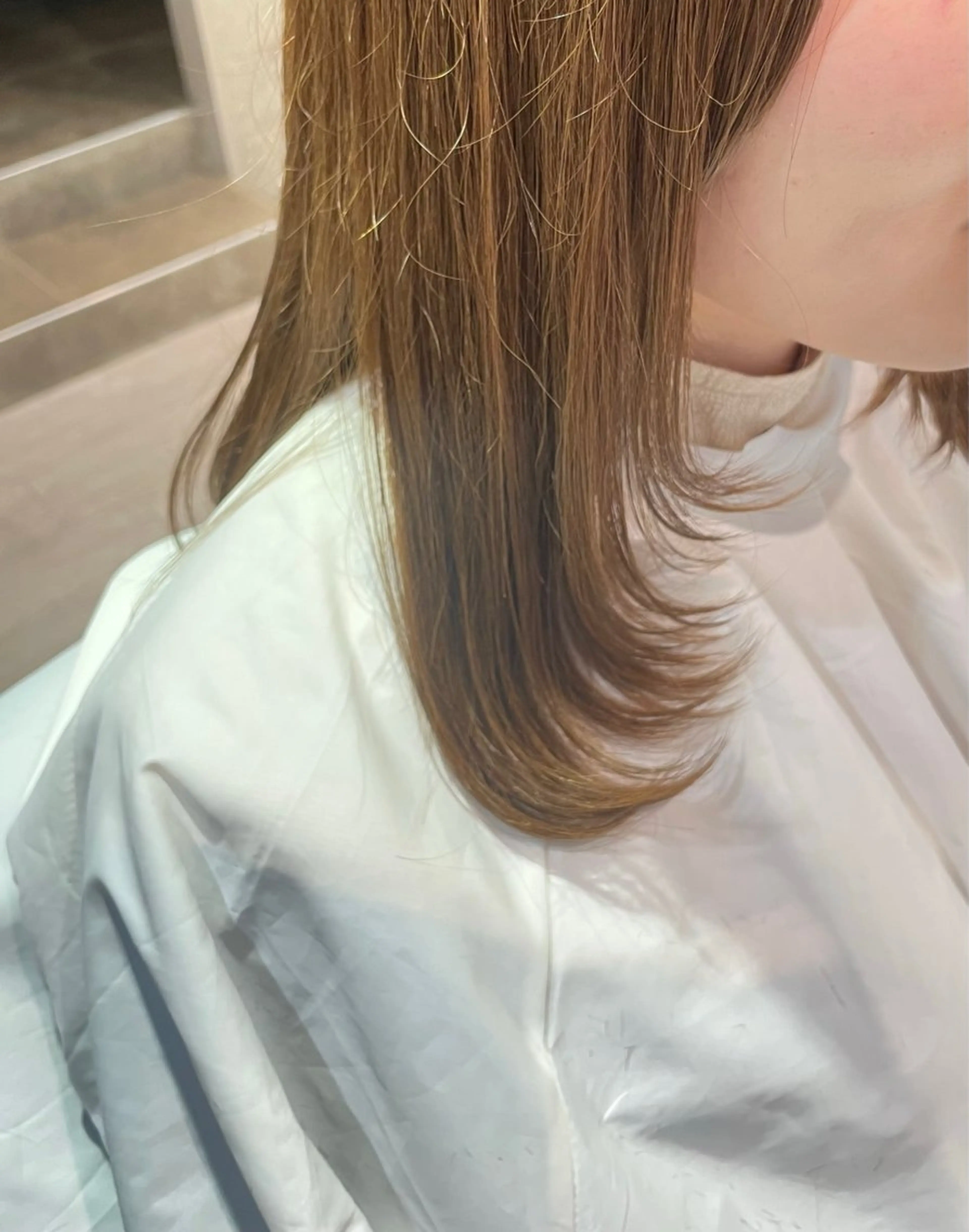 セミロング レイヤーカット ASTRANTIA栄所属・菅野 凪紗のヘアスタイル