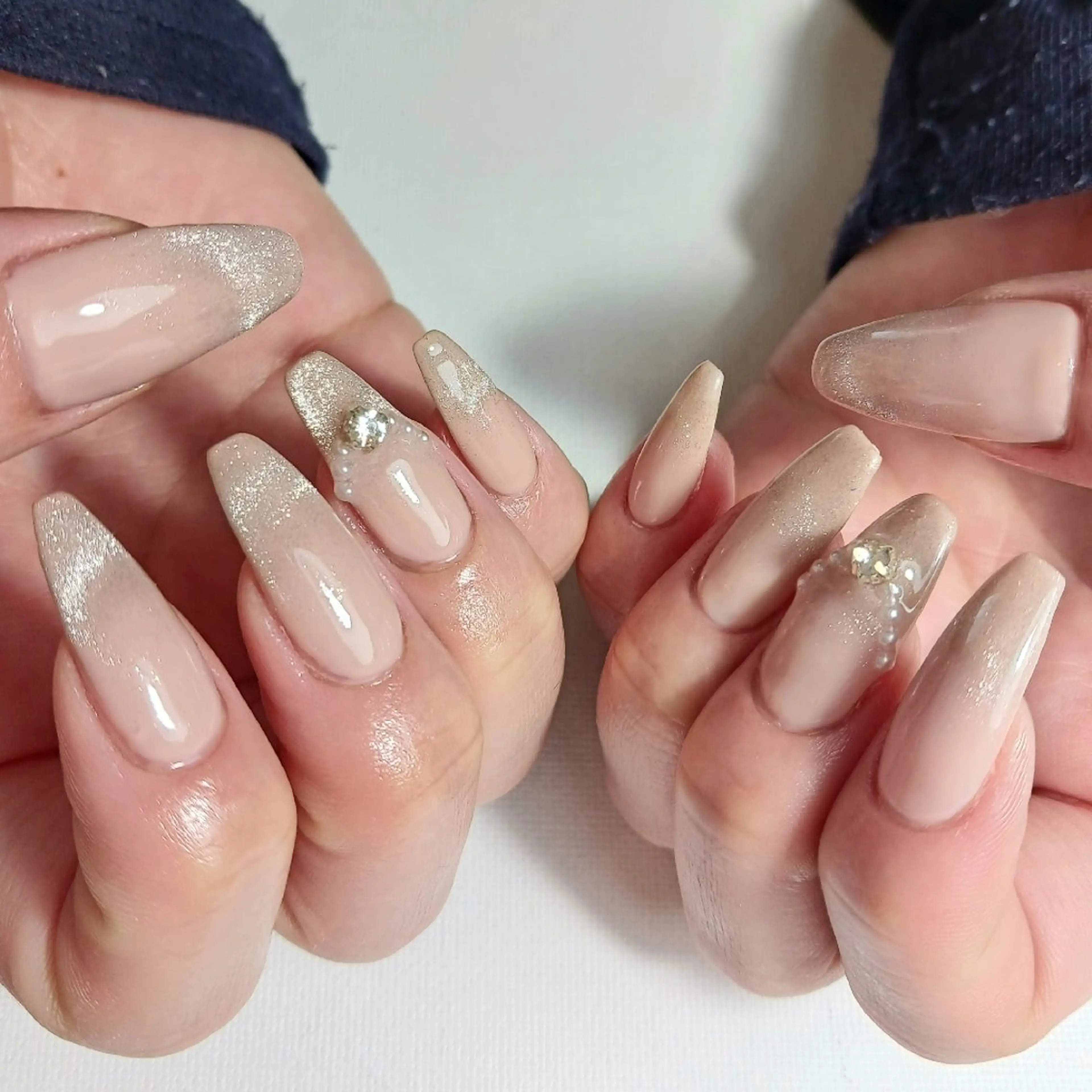 ネイル ジェルネイル グラデーション マグネットネイル ピンク ピンクベージュ ハンドネイル nanakonail /持込みデザイン専門のネイルデザイン