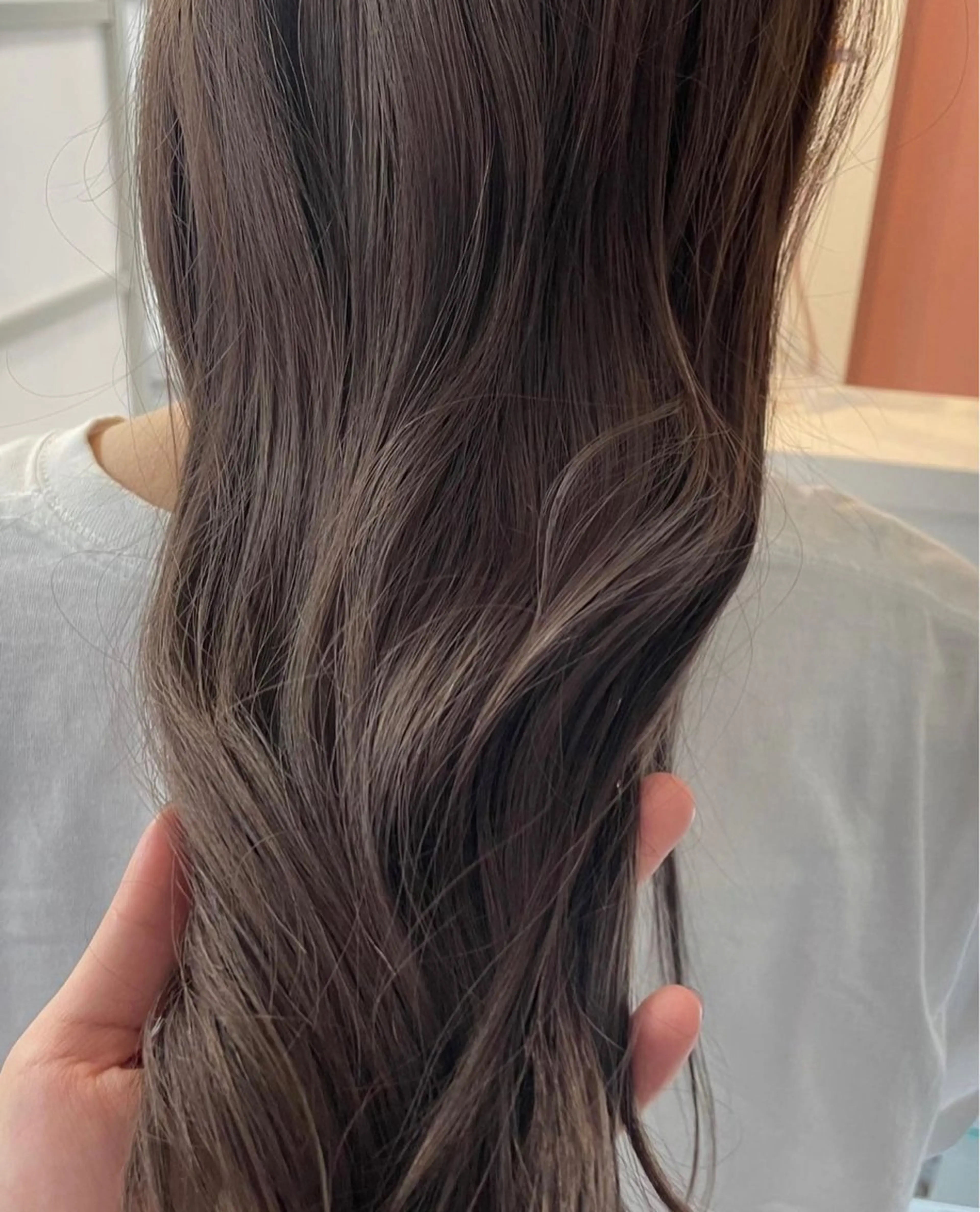 ロング カラー グレージュ ラベンダーカラー ラベンダーグレージュ ラベンダーグレー カット ヘアカラー トリートメント 赤味消しcolor 🌿🤍Ayaのヘアスタイル
