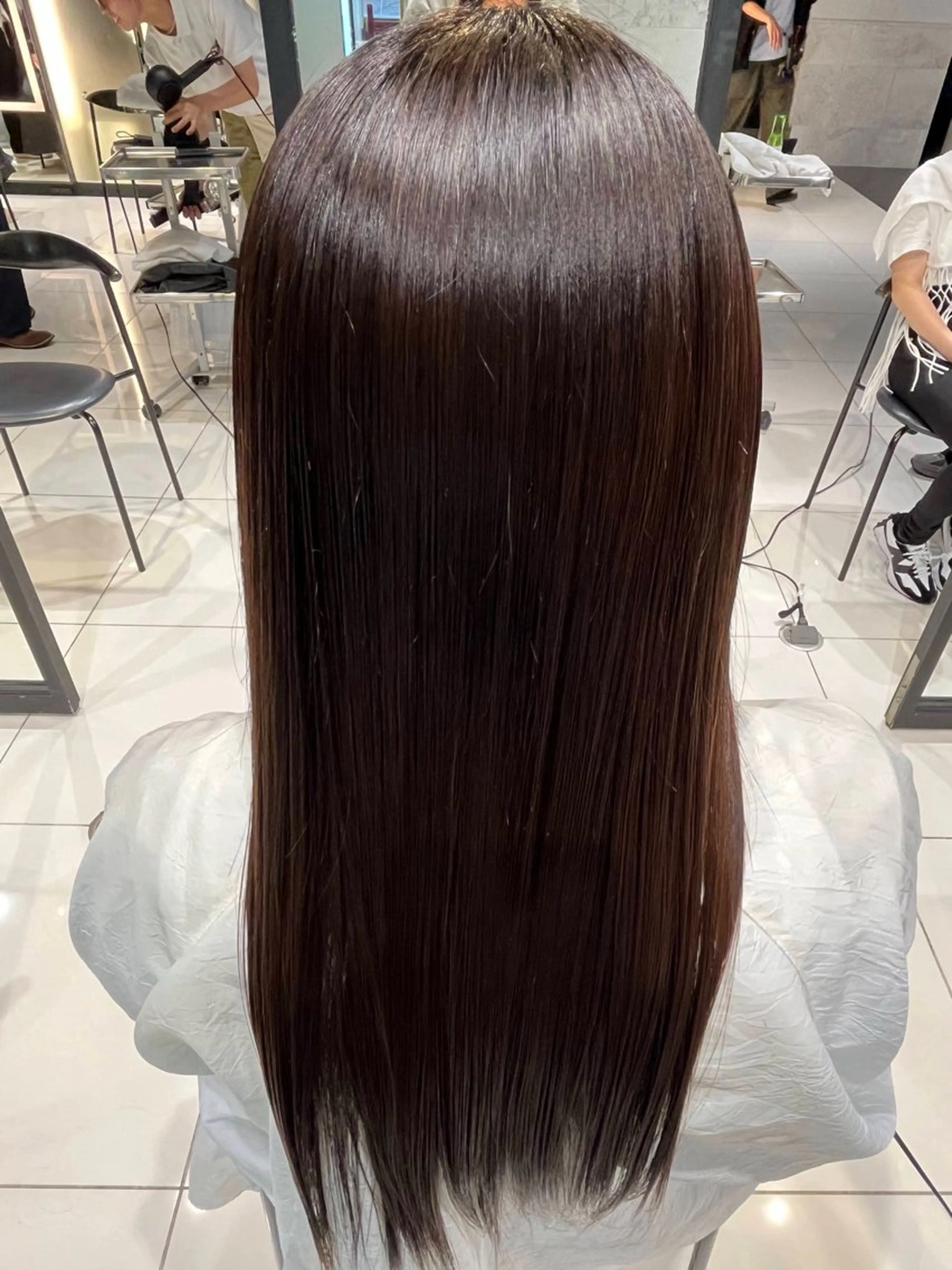 セミロング トリートメント 酸熱トリートメント minnano・policy所属・miu 💫のヘアスタイル