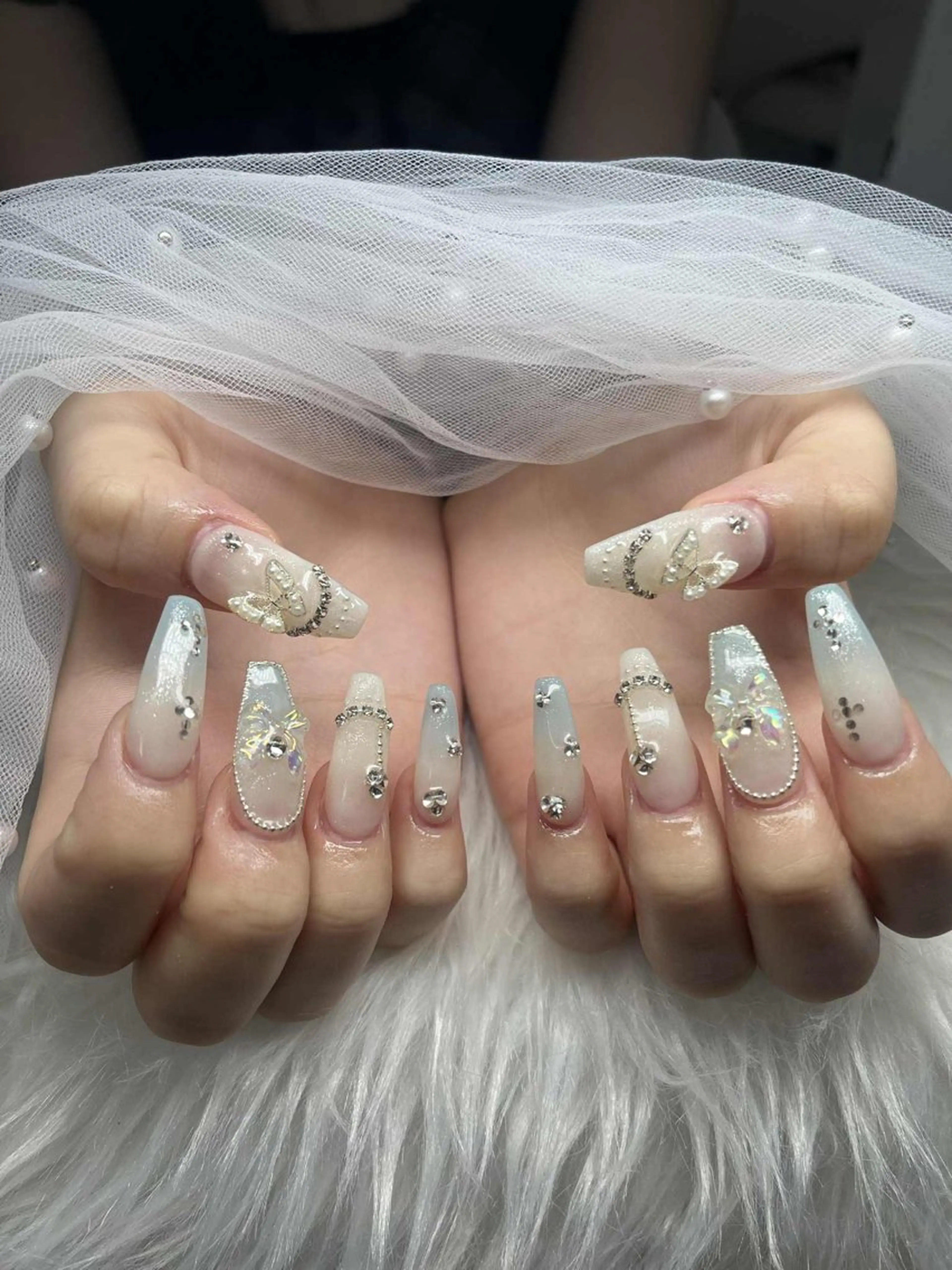 ネイル フレンチネイル ジェルネイル ガラスフレンチ ハロウィン ハート H.baby nail所属・H.baby Nail Salonのネイルデザイン