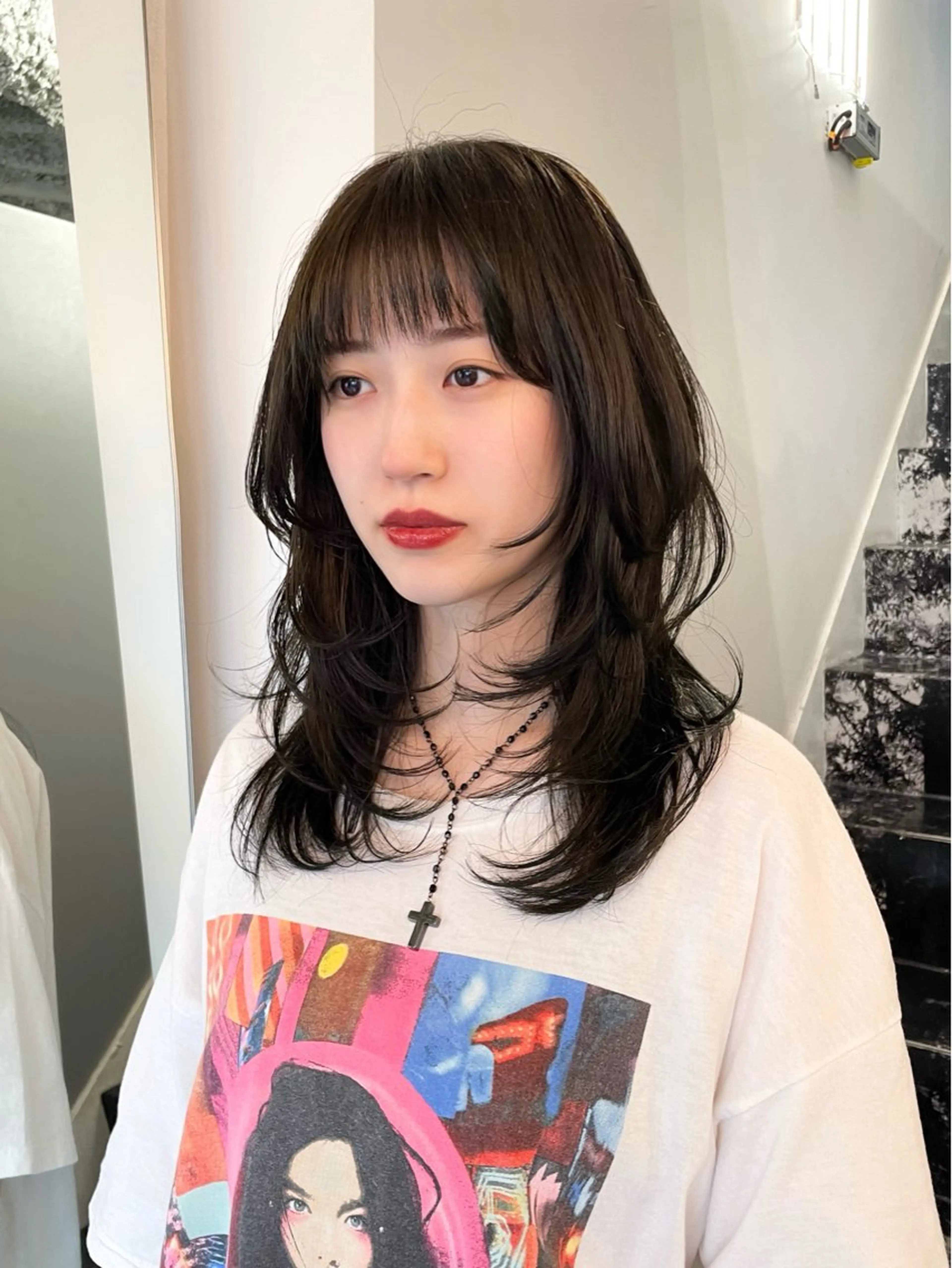 セミロング パーマ ヘアアレンジ ハイレイヤー レイヤーカット カット ヘアカラー ハッシュカット/ 韓国ヘア☽⋰mahoのヘアスタイル