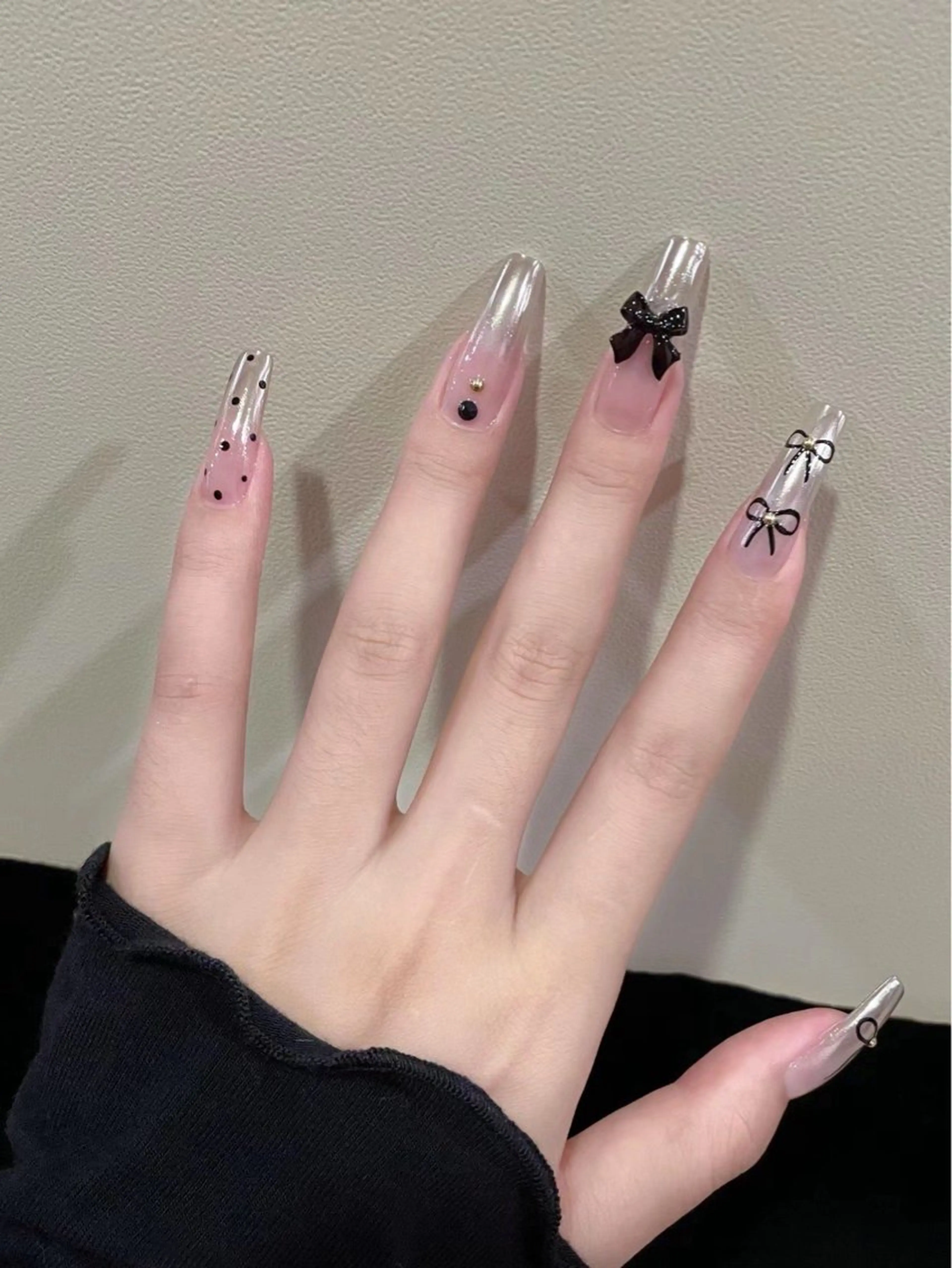 ネイル ハンドネイル 🌈 Laule'aのネイルデザイン