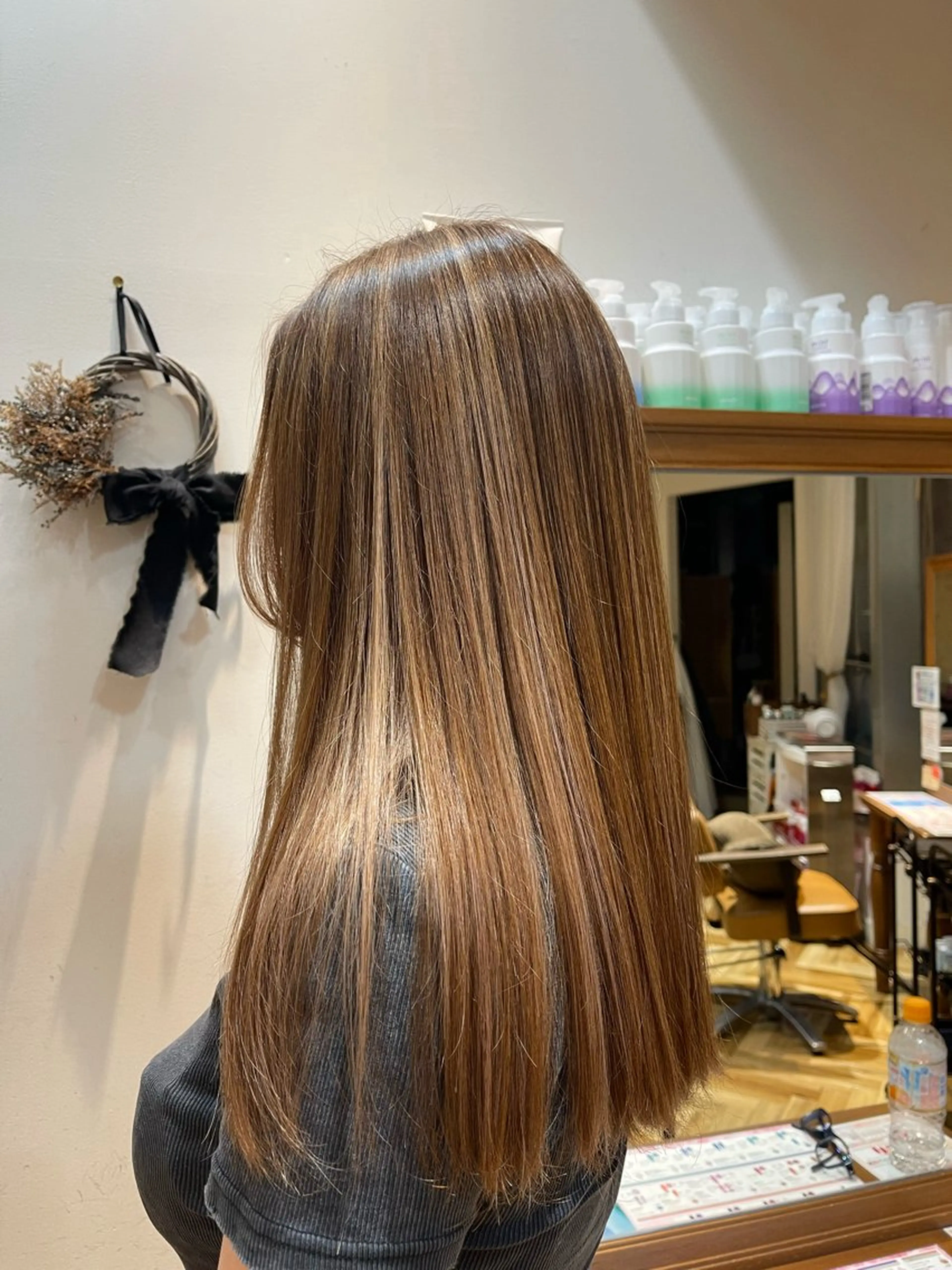 ロング カラー カット ヘアカラー セピアージュアン所属・バヤラー バイガルマーのヘアスタイル