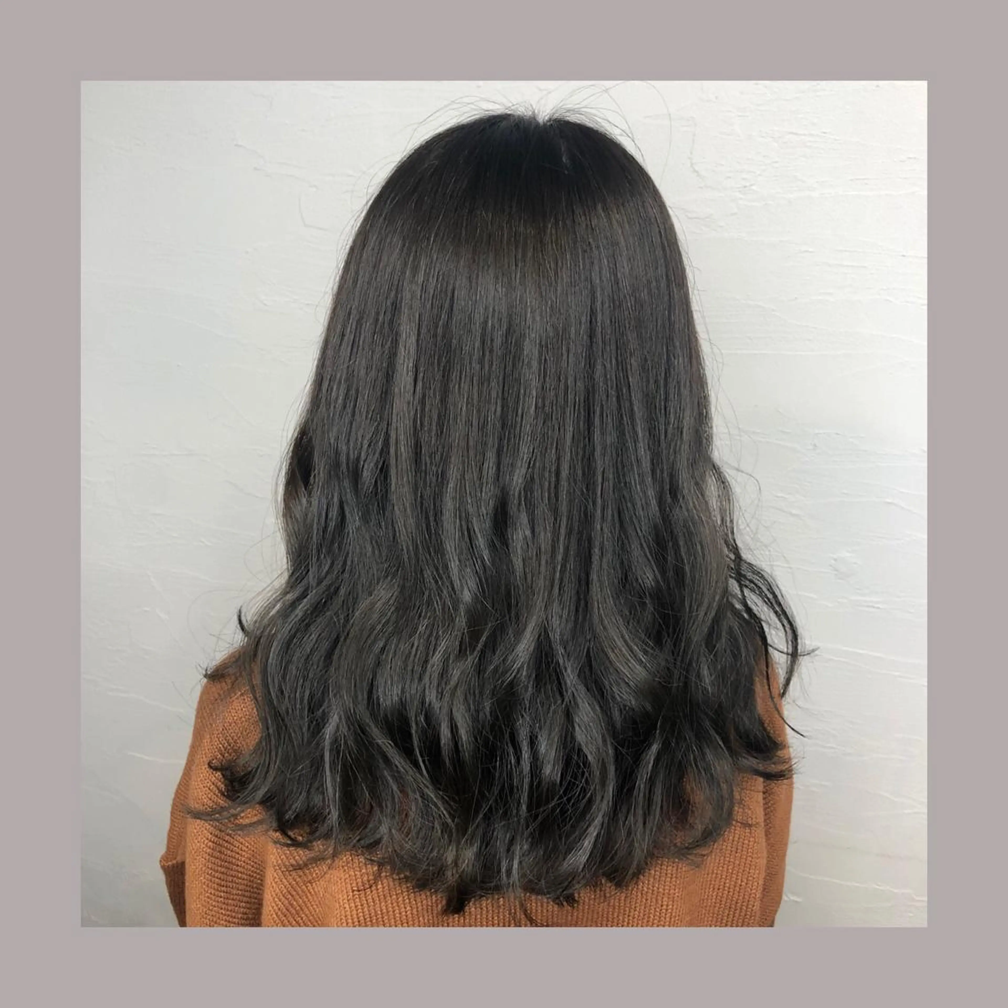 ミディアム カラー 黒髪 ネイビーカラー 🫧chinatsu 🫧のヘアスタイル