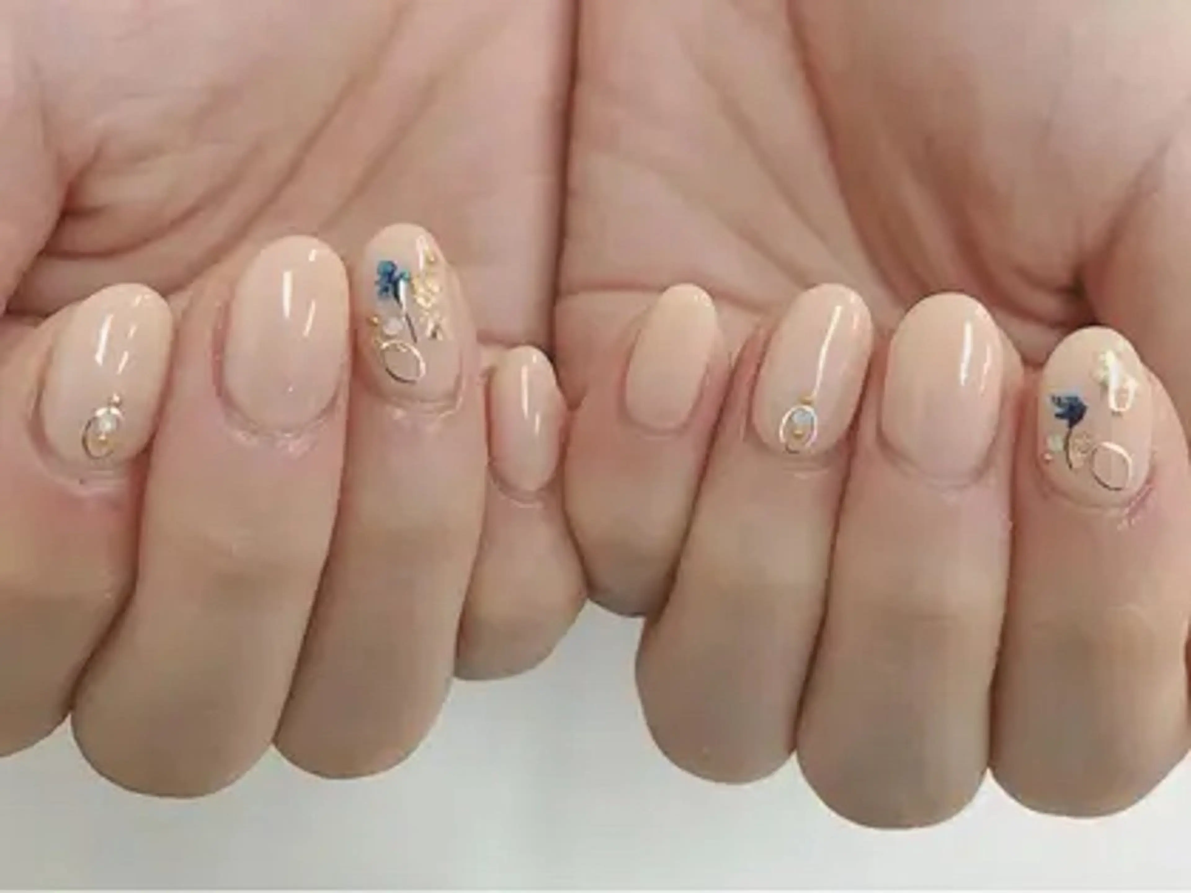 ネイル ハンドネイル フットネイル miwa .のネイルデザイン