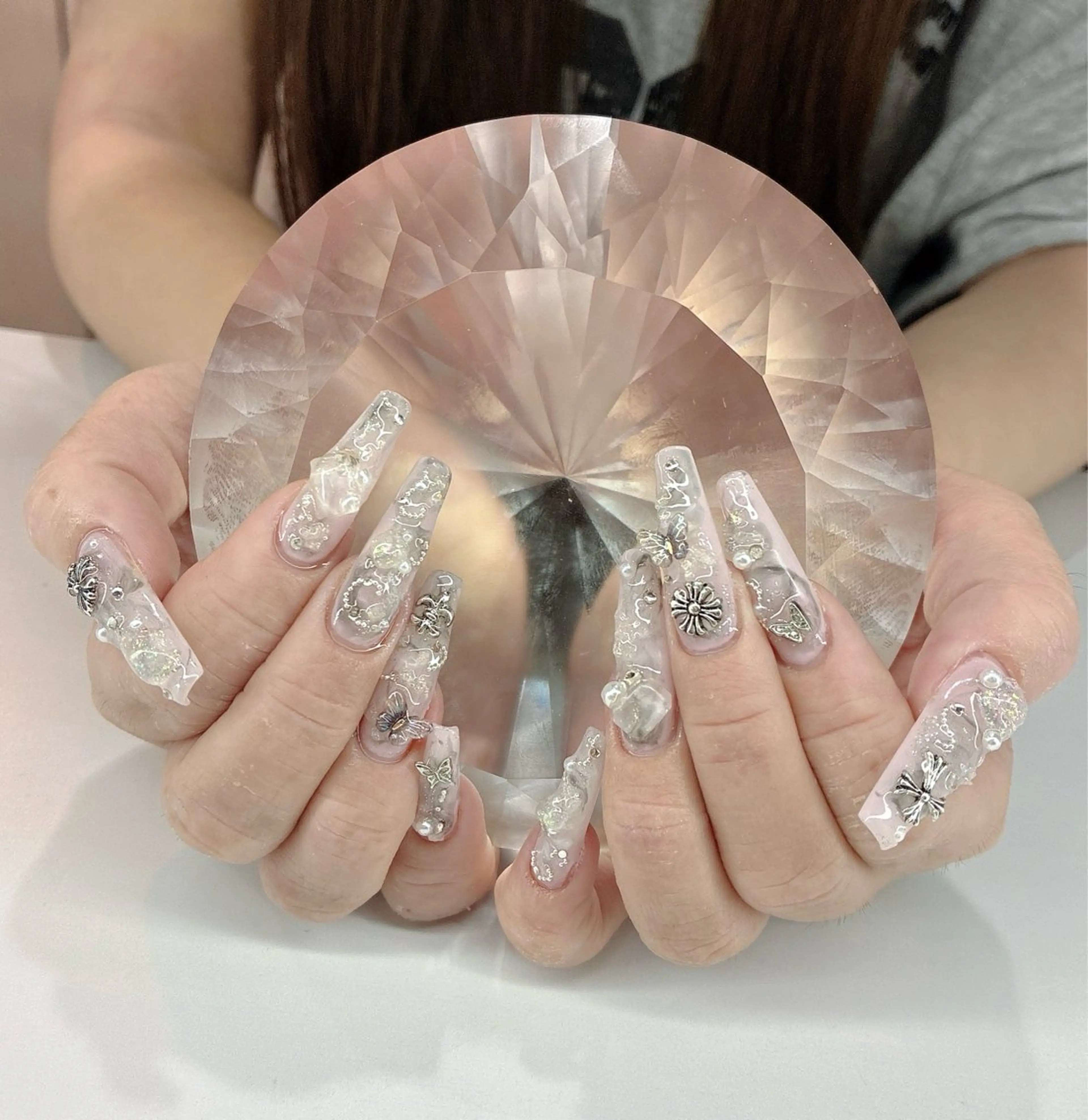 ネイル ハンドネイル LoaChaton kaeのネイルデザイン