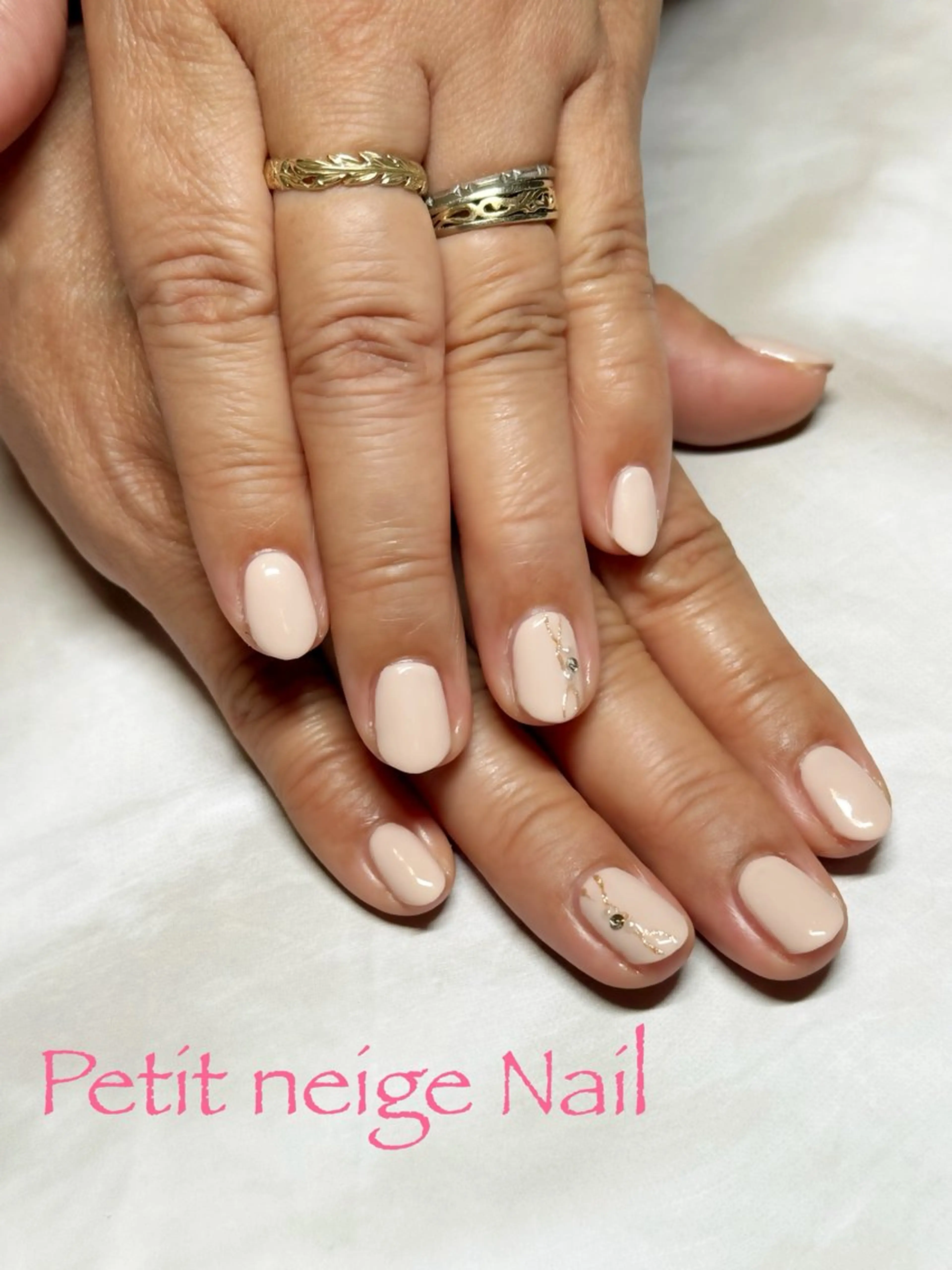 ネイル 山賀 小雪のネイルデザイン