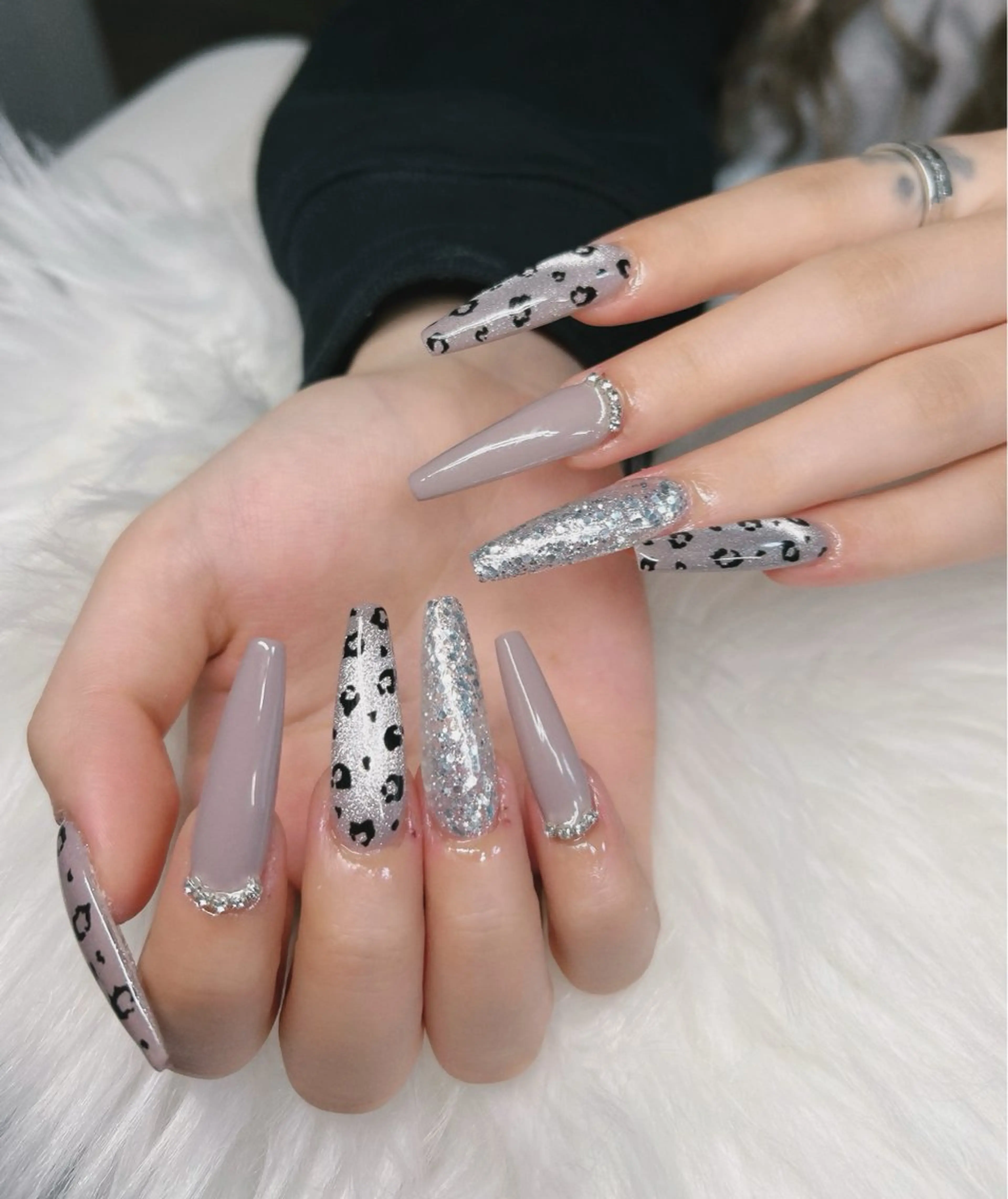 ネイル アートネイル オーロラネイル チークネイル 長さ出し フットネイル ハンドネイル Chan nailsのネイルデザイン