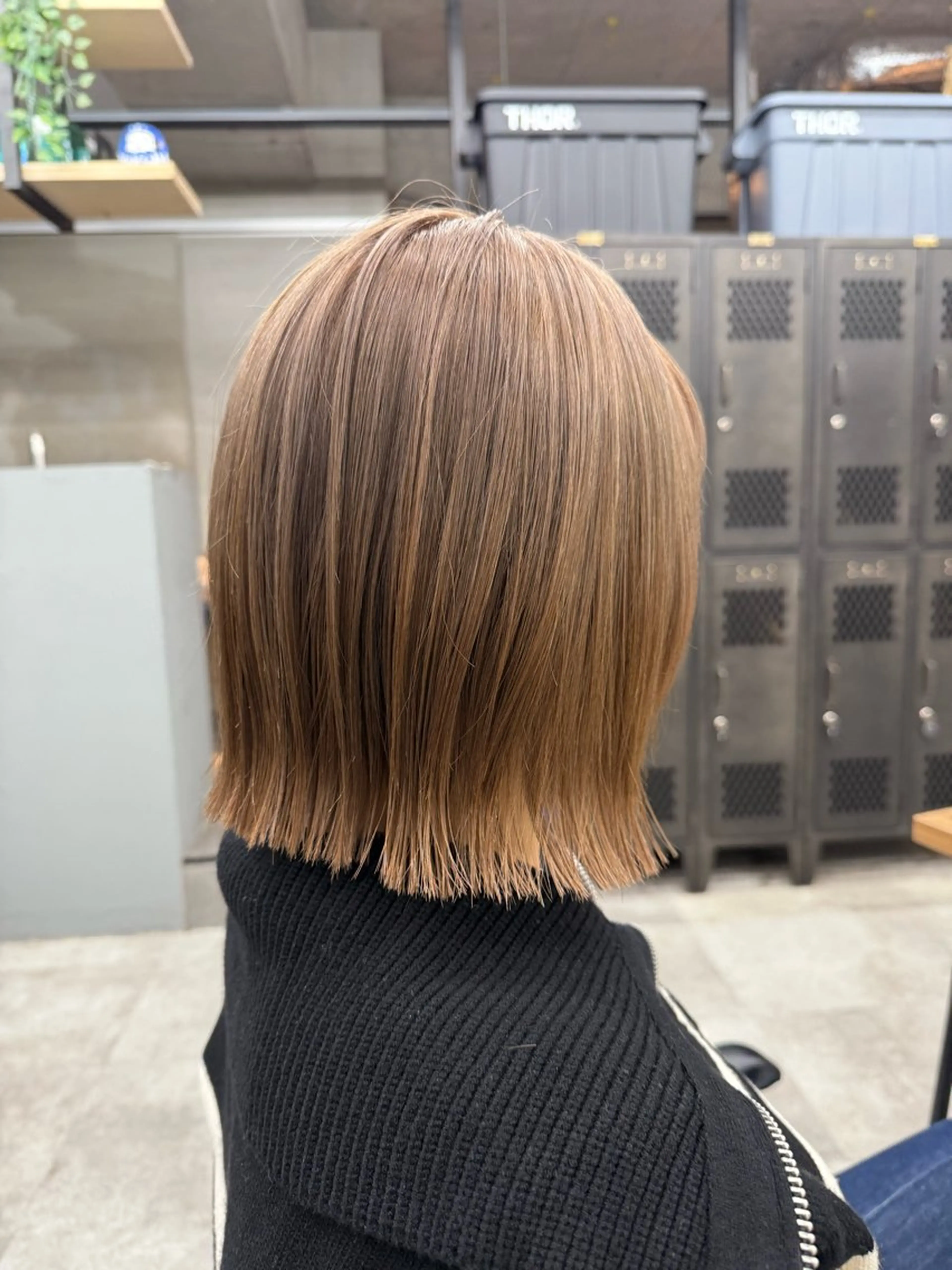 ミディアム カット ヘアカラー 切りっぱなしボブ/ 小顔ボブNANAのヘアスタイル