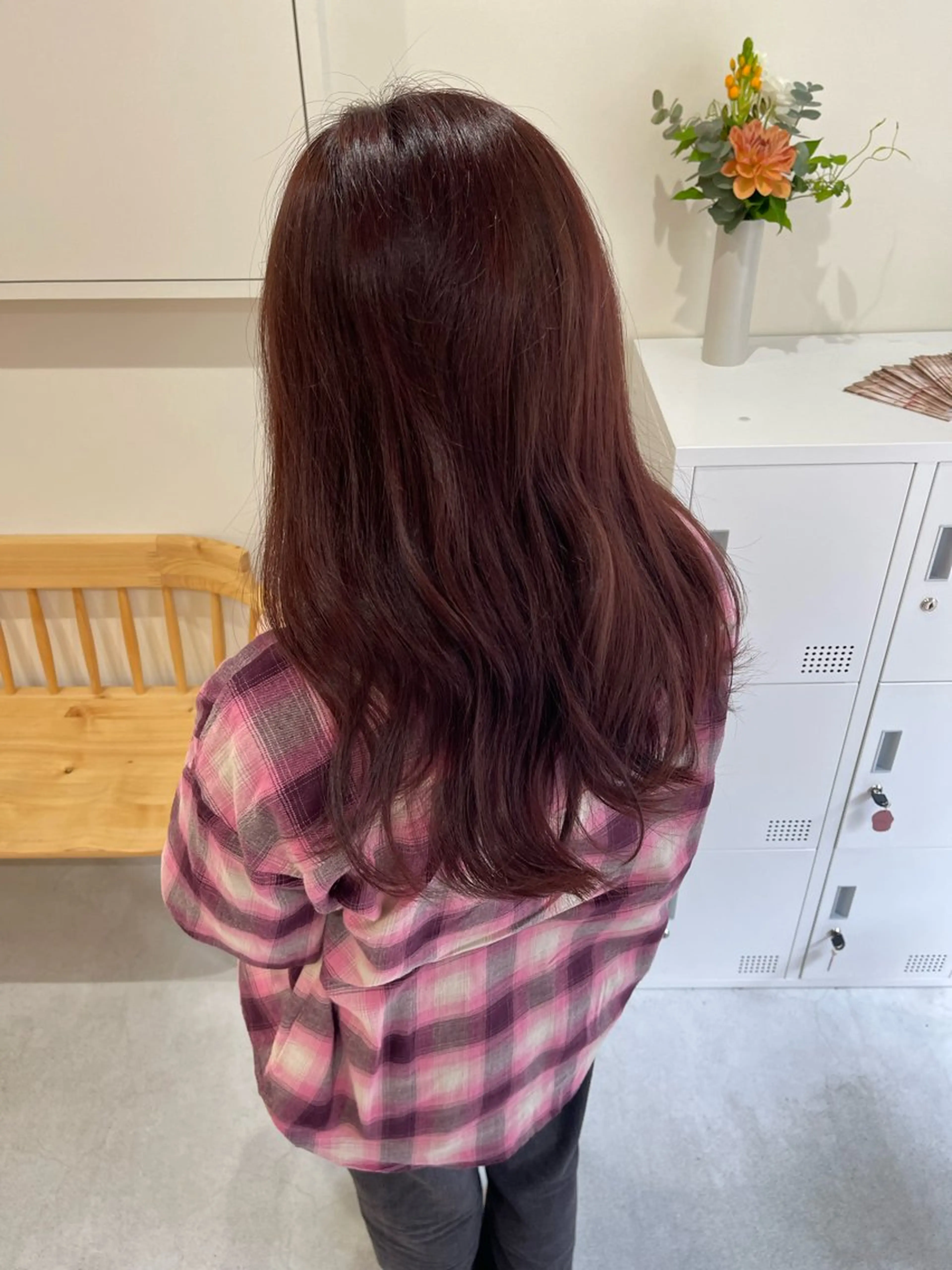 ロング カラー ヘアアレンジ ブリーチ カシス ダブルカラー ブリーチなしカラー ピンクカラー uni所属・中堀 遥のヘアスタイル