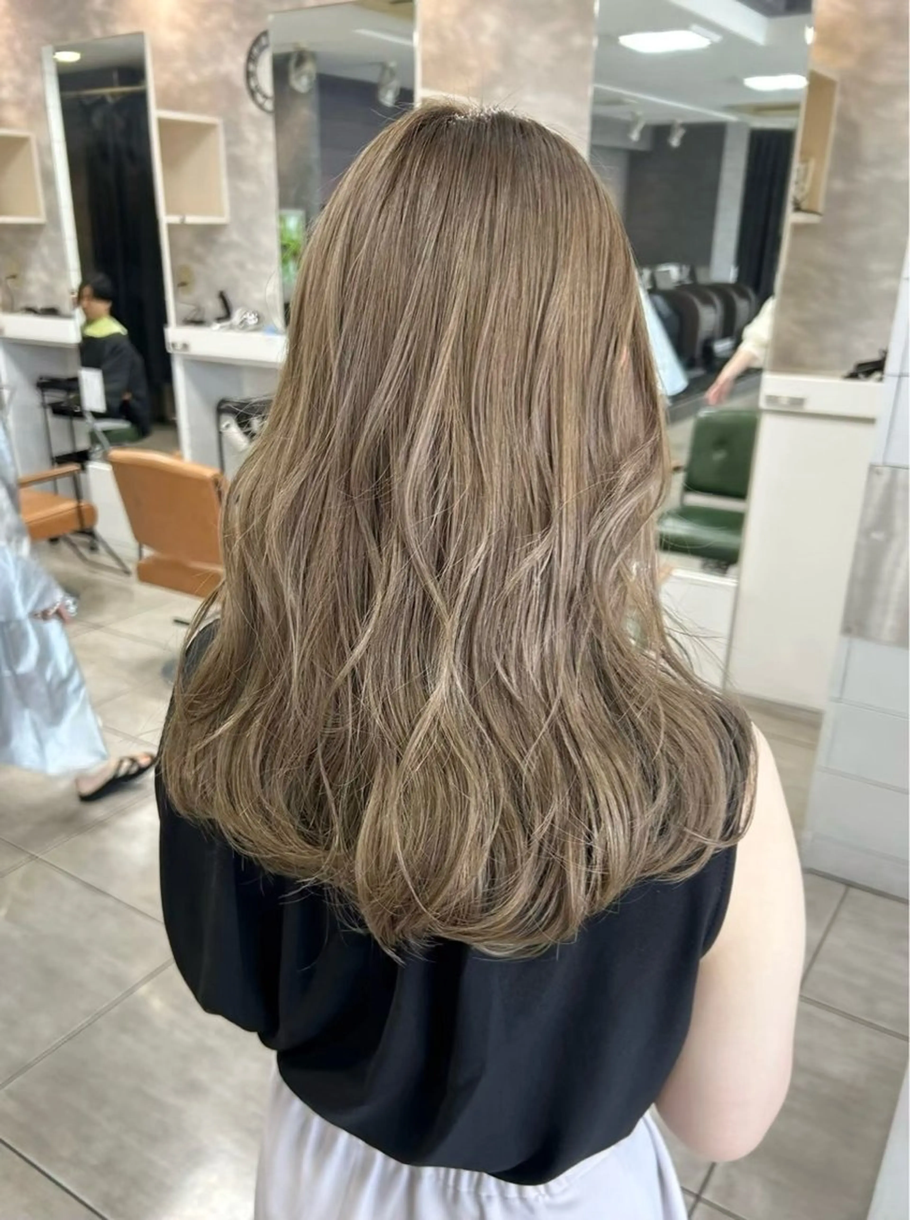 ロング ロング カット ヘアカラー トリートメント 🫧艶髪カラー🫧 森本くるみのヘアスタイル