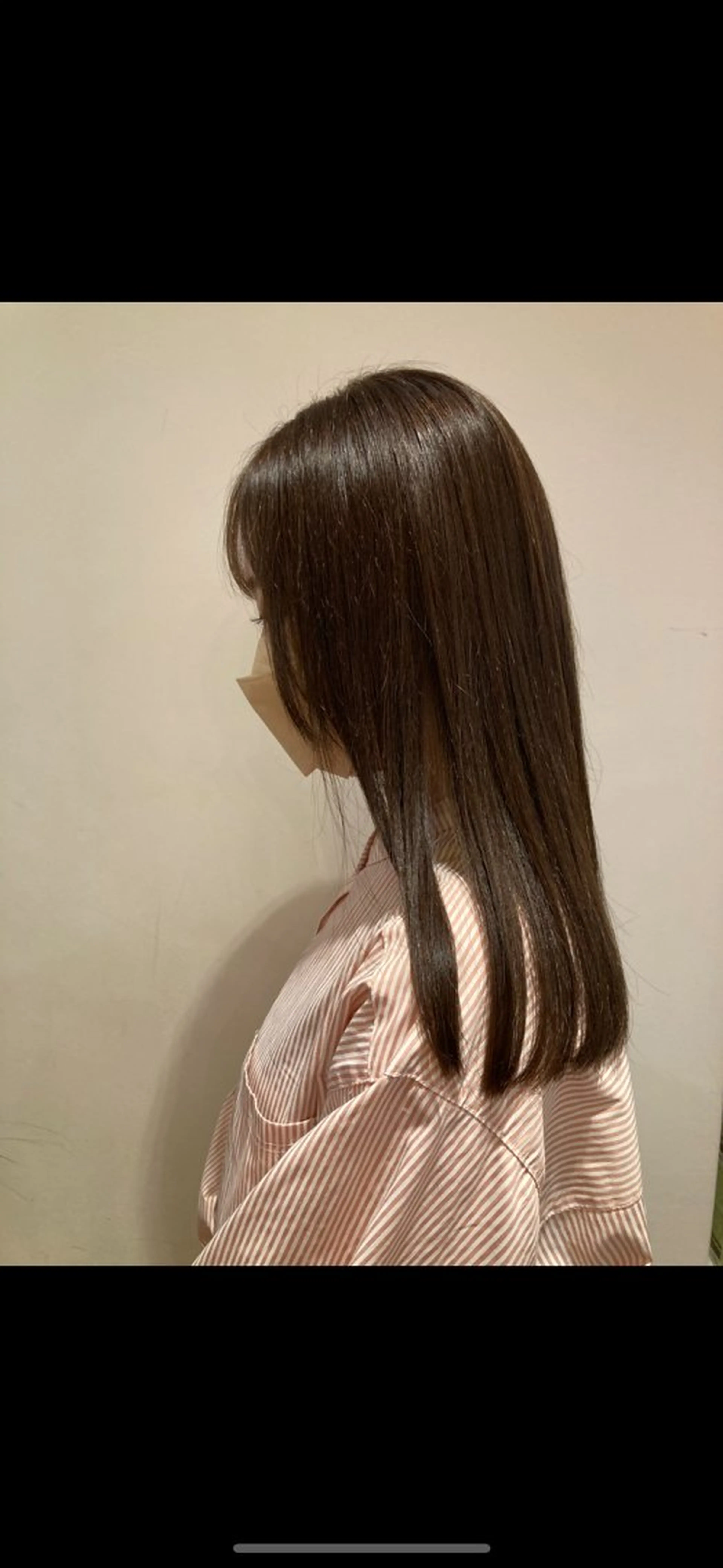 セミロング レナーク イスト ひとみのヘアスタイル