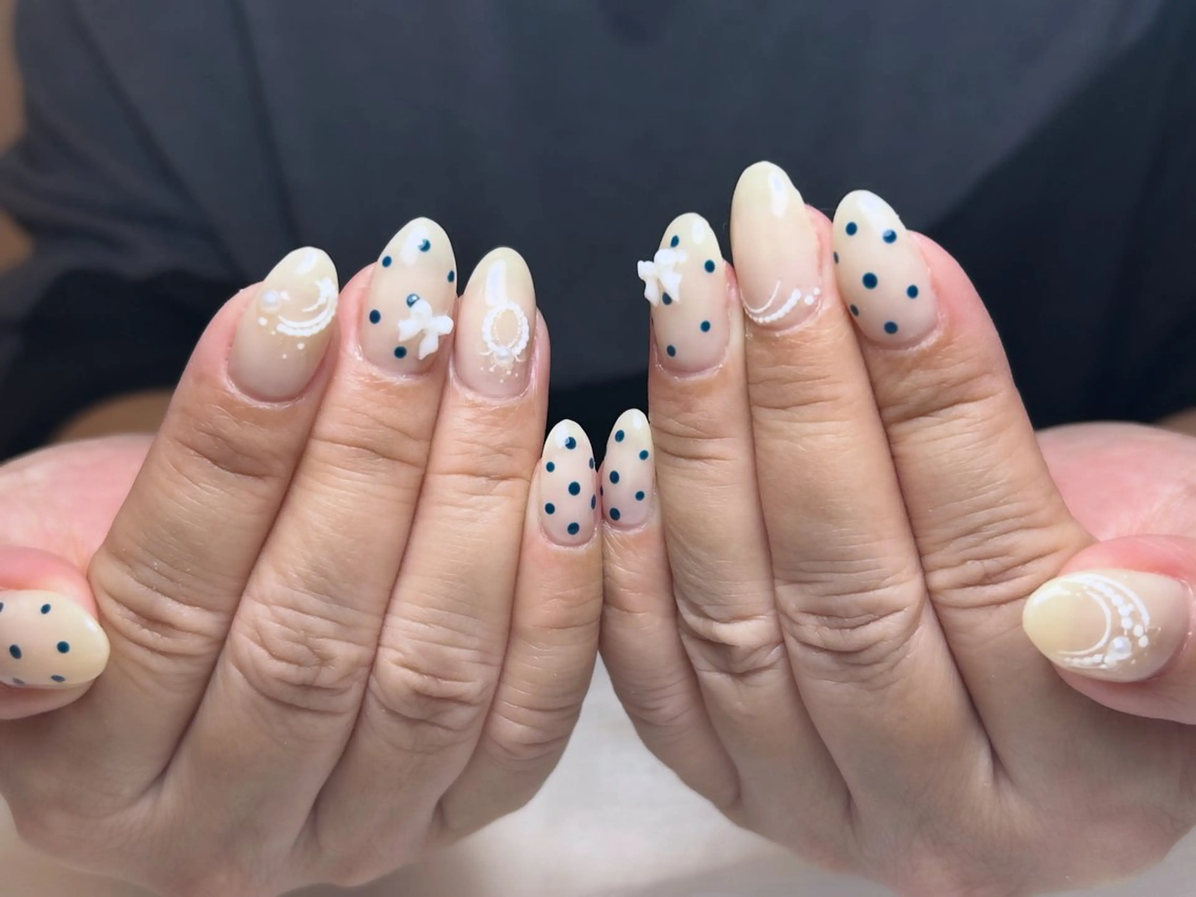 ネイル 持ち込み ネイビー ホワイト 冬ネイル クリスマス nailsalon reine_risaのネイルデザイン