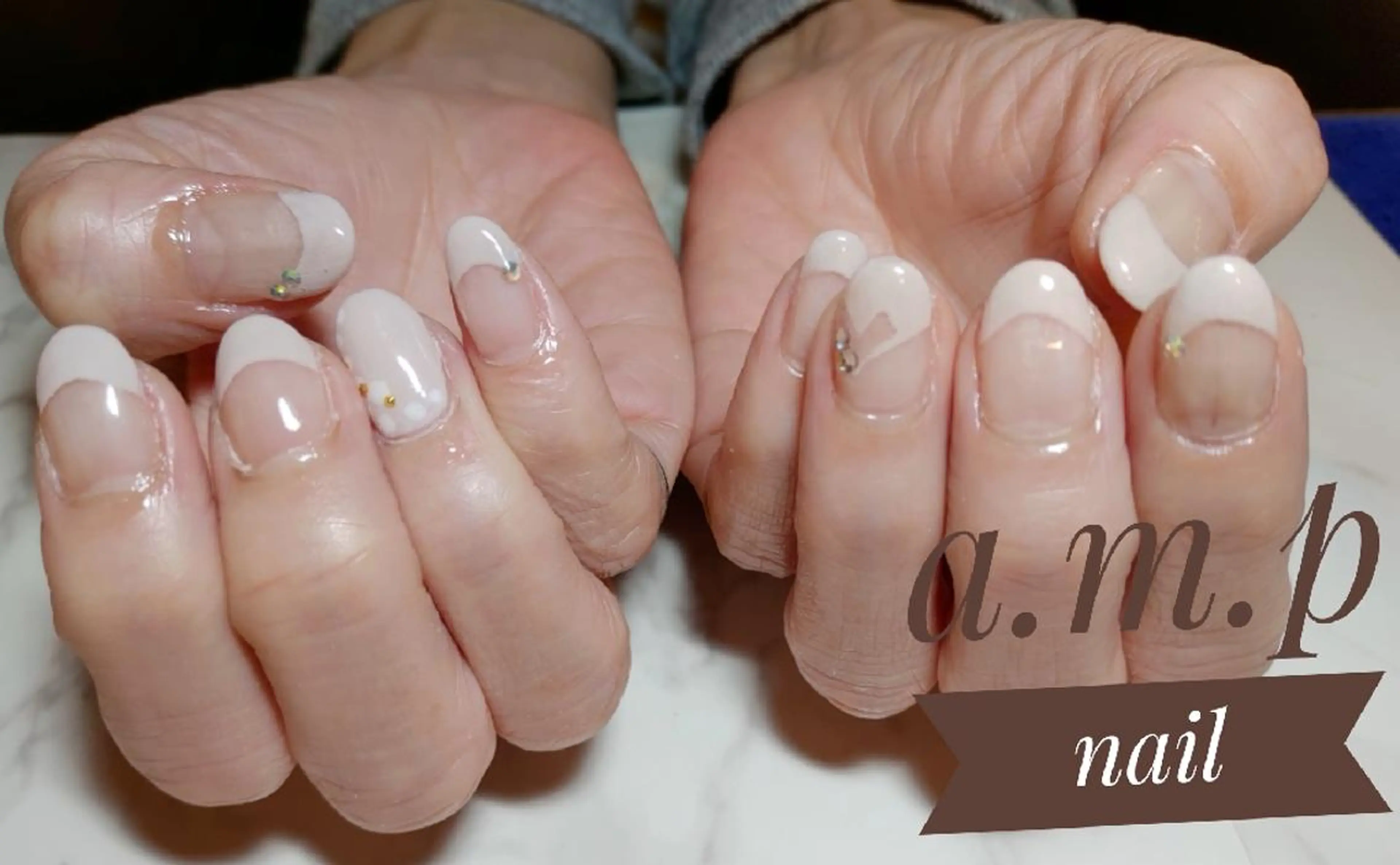 ネイル フレンチネイル オフィスネイル a.m.p nail所属・高山 奈津美のネイルデザイン