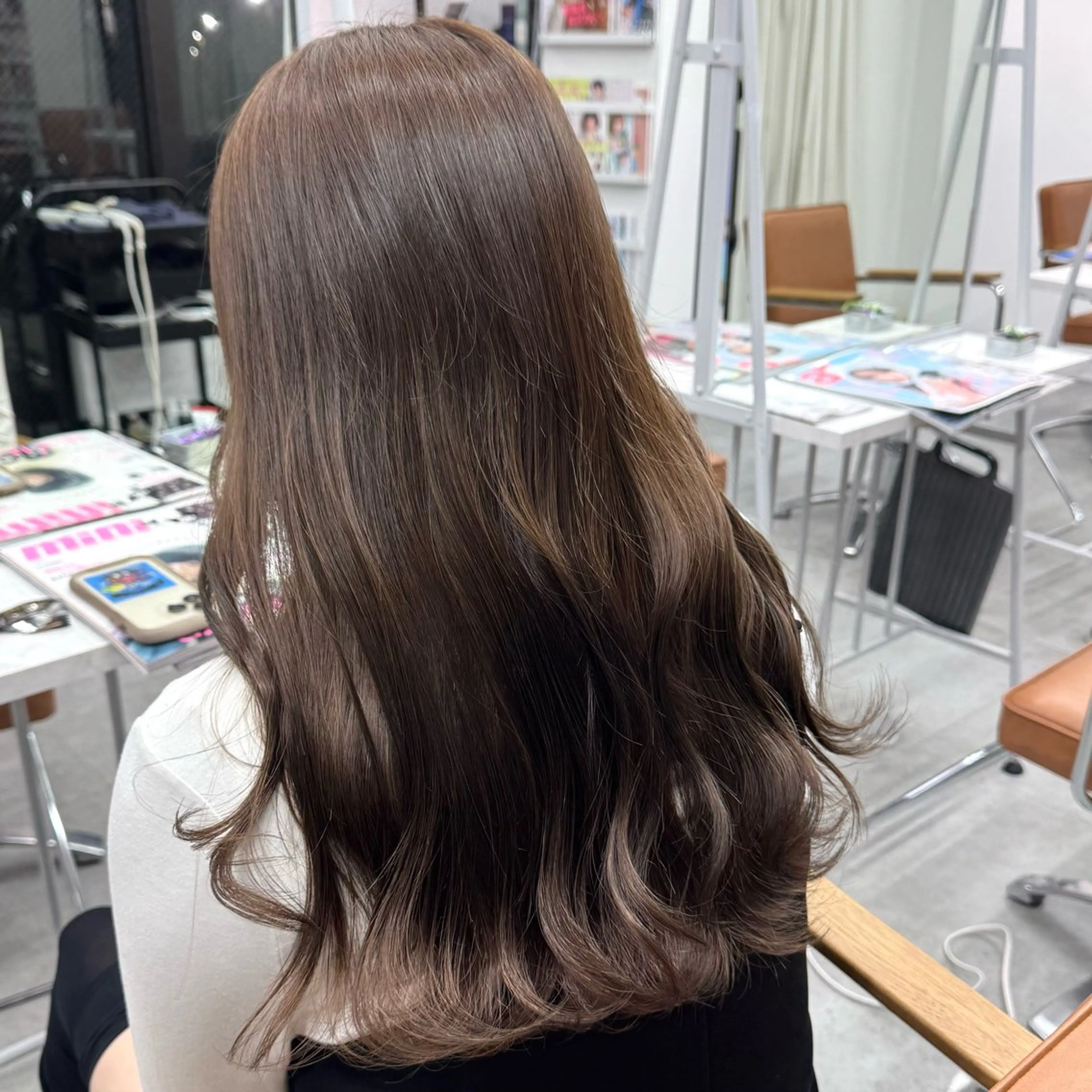 ロング カラー ヘアアレンジ ヘアカラー ブリーチなしカラー /ベージュ/安形翔のヘアスタイル