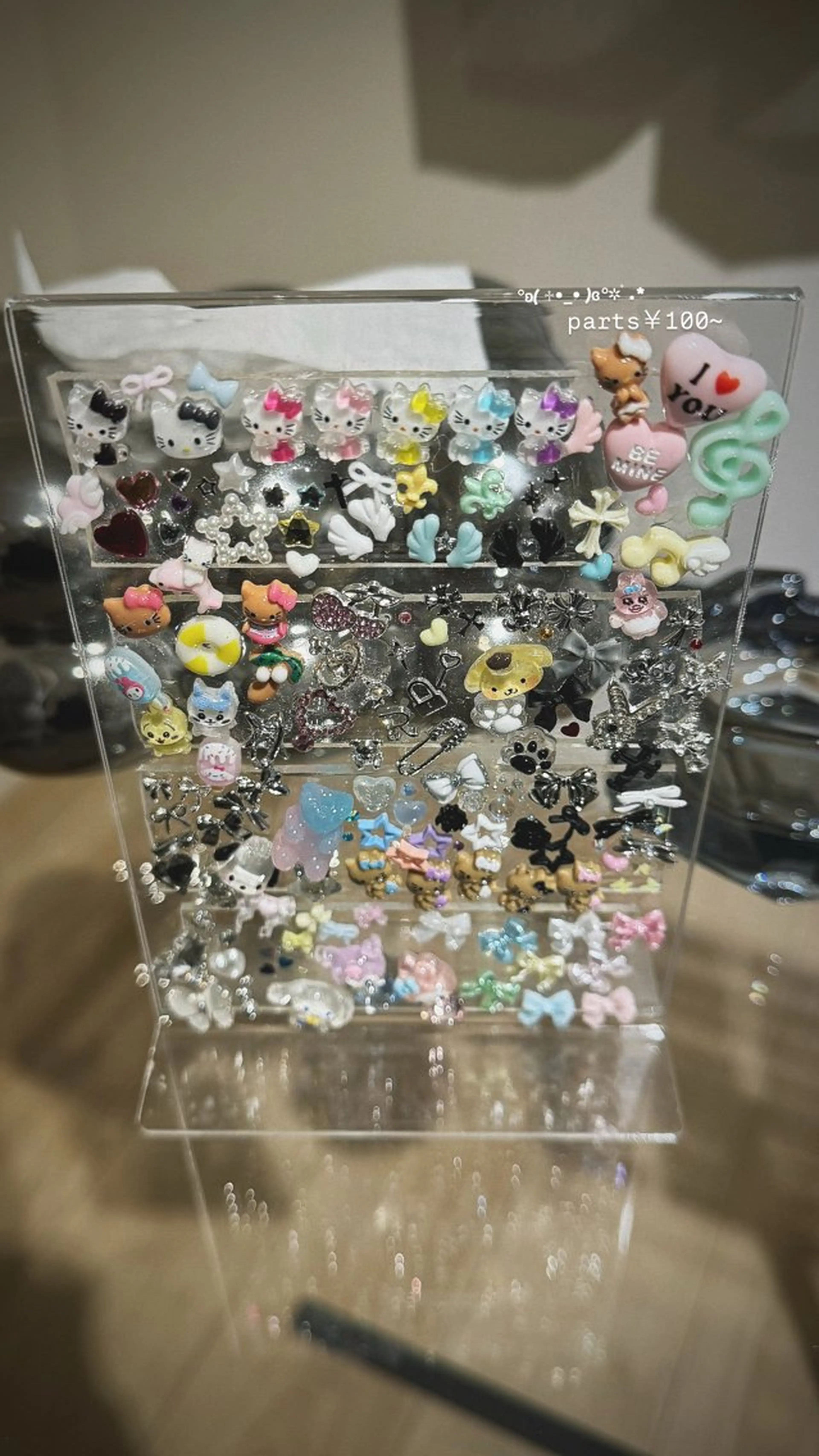ネイル Nail MOANAのネイルデザイン