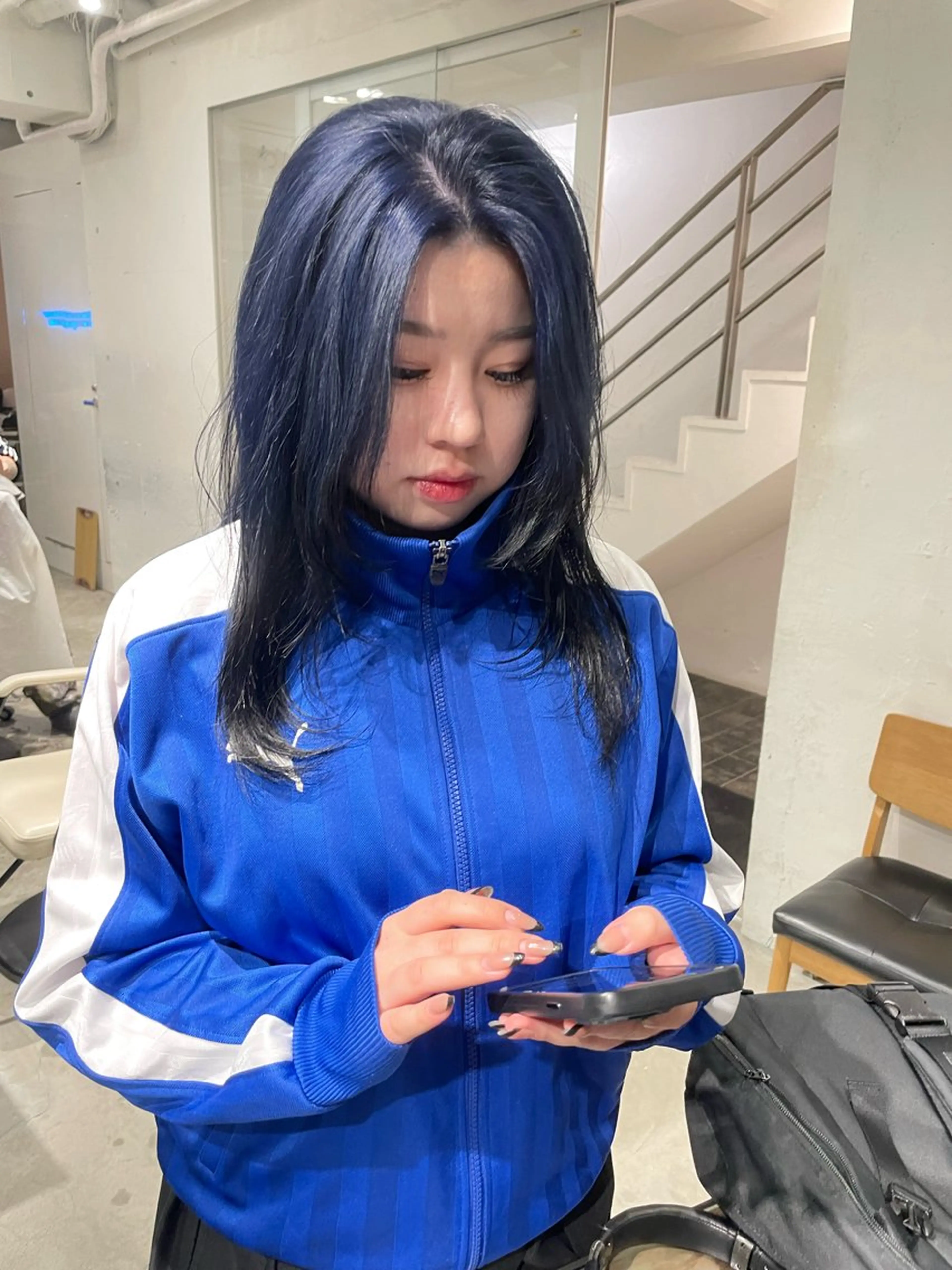 ロング カラー ブリーチ ケアブリーチ デザインカラー ダブルカラー ハイライトカラー ヘアカラー トリートメント スパイラルパーマ 🌐hina⭐️のヘアスタイル