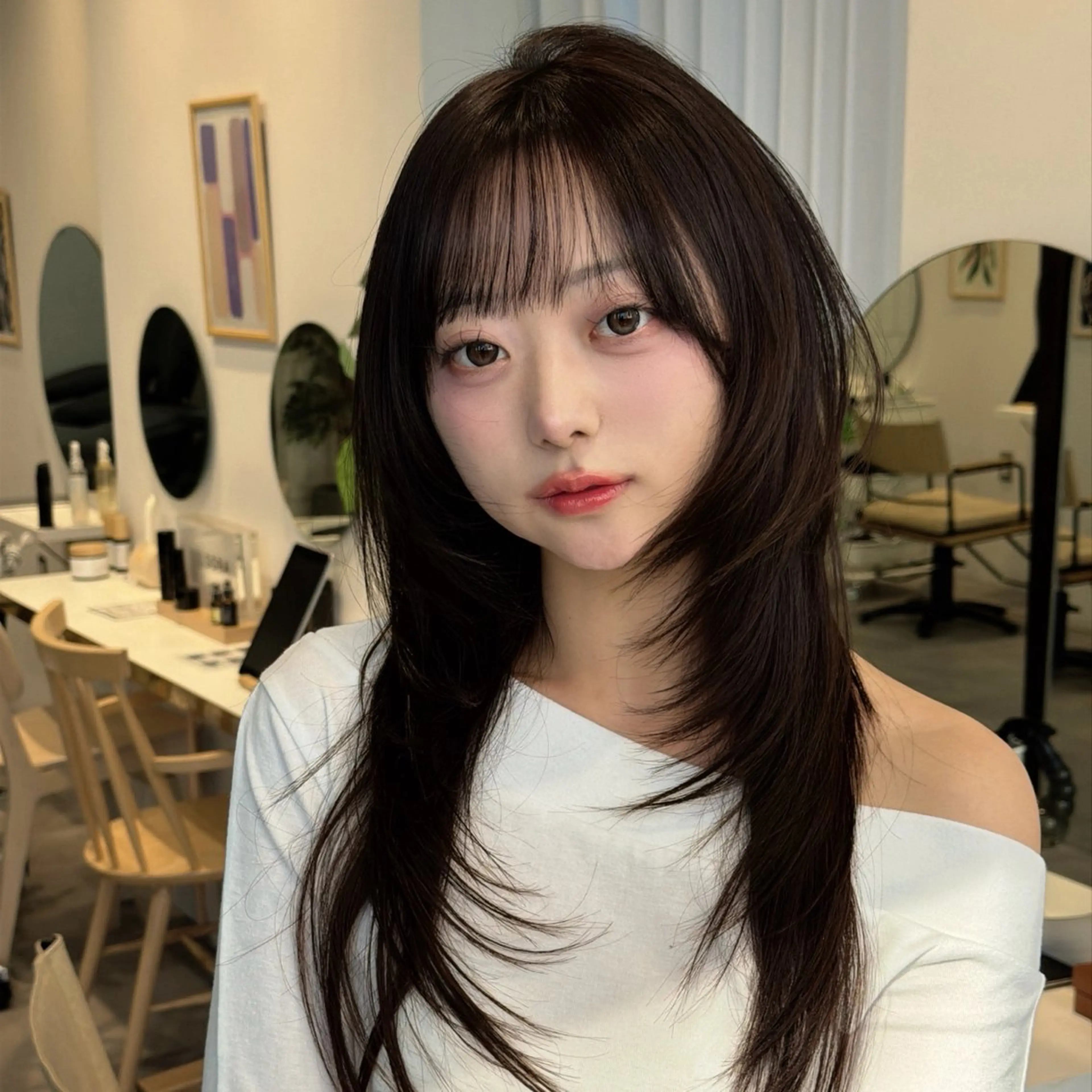 ロング カラー ブリーチ 透明感カラー ブリーチなしカラー 顔まわりレイヤー ハッシュカット カット ヘアカラー トリートメント 韓国レイヤー/透明感 /髪質改善/アジキのヘアスタイル