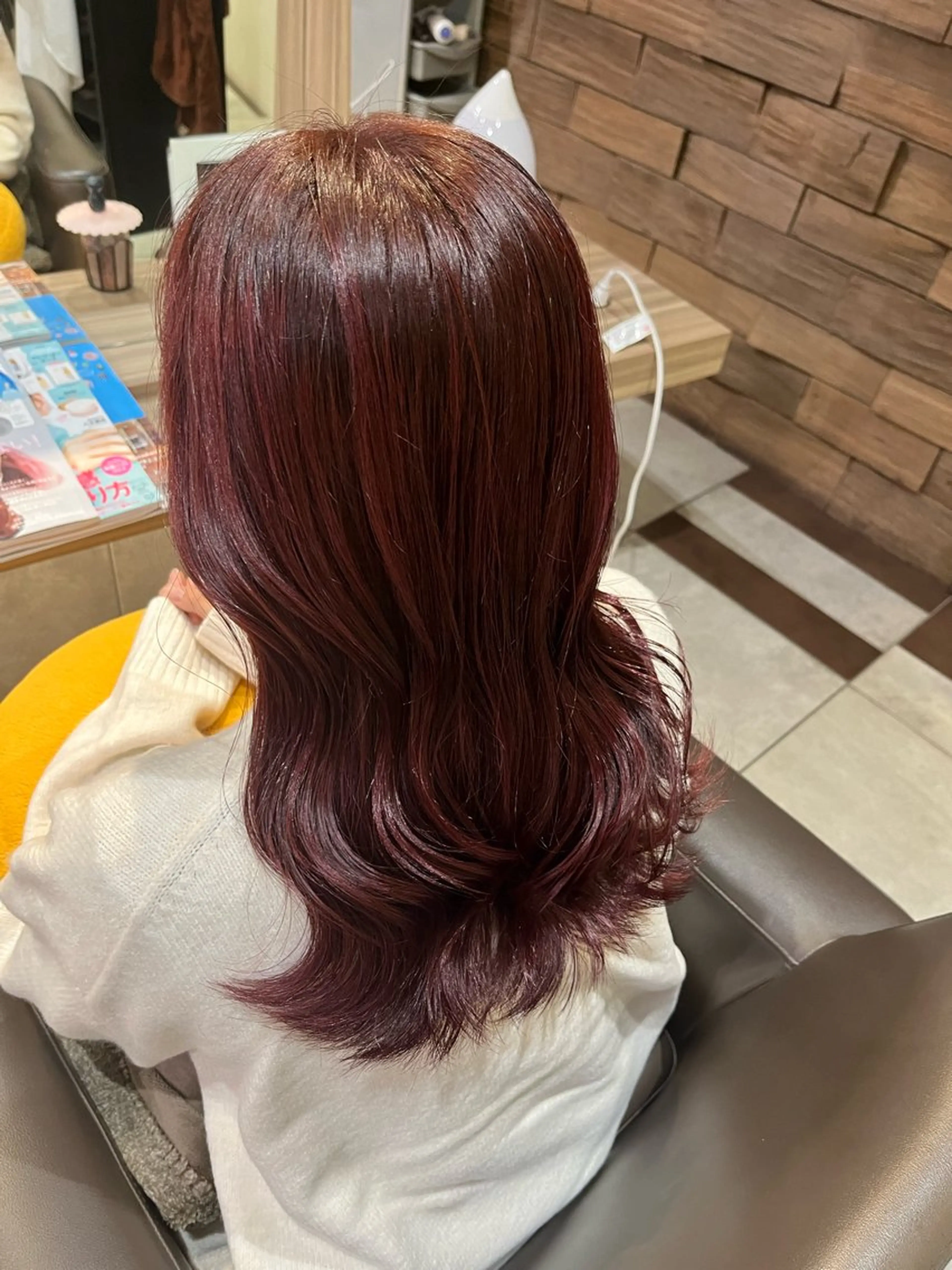 ロング カラー ピンクカラー ヘアカラー トリートメント 川越 輝梨奈のヘアスタイル