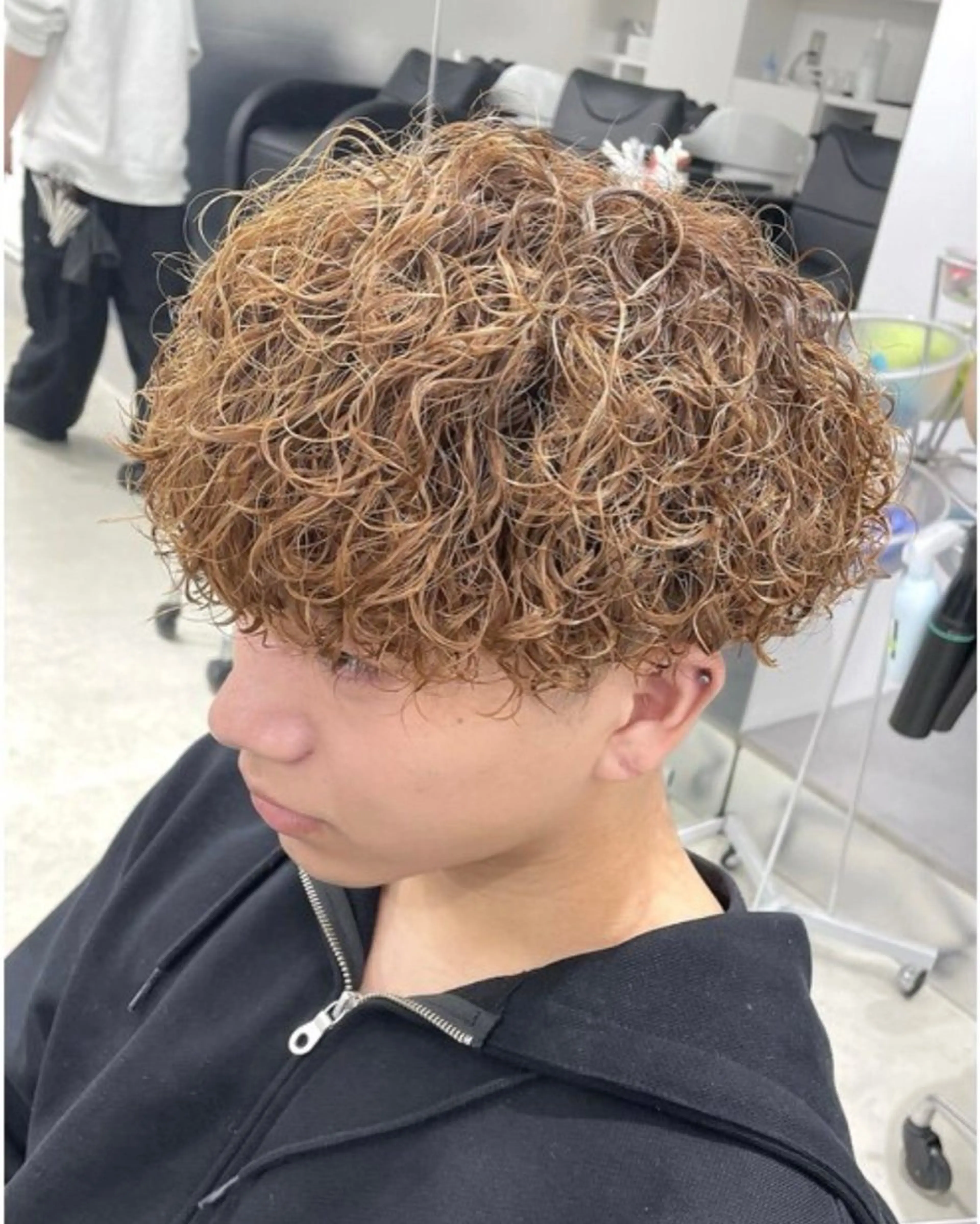 パーマ メンズ カット パーマ 名古屋メンズカラー 特化小林我修のヘアスタイル