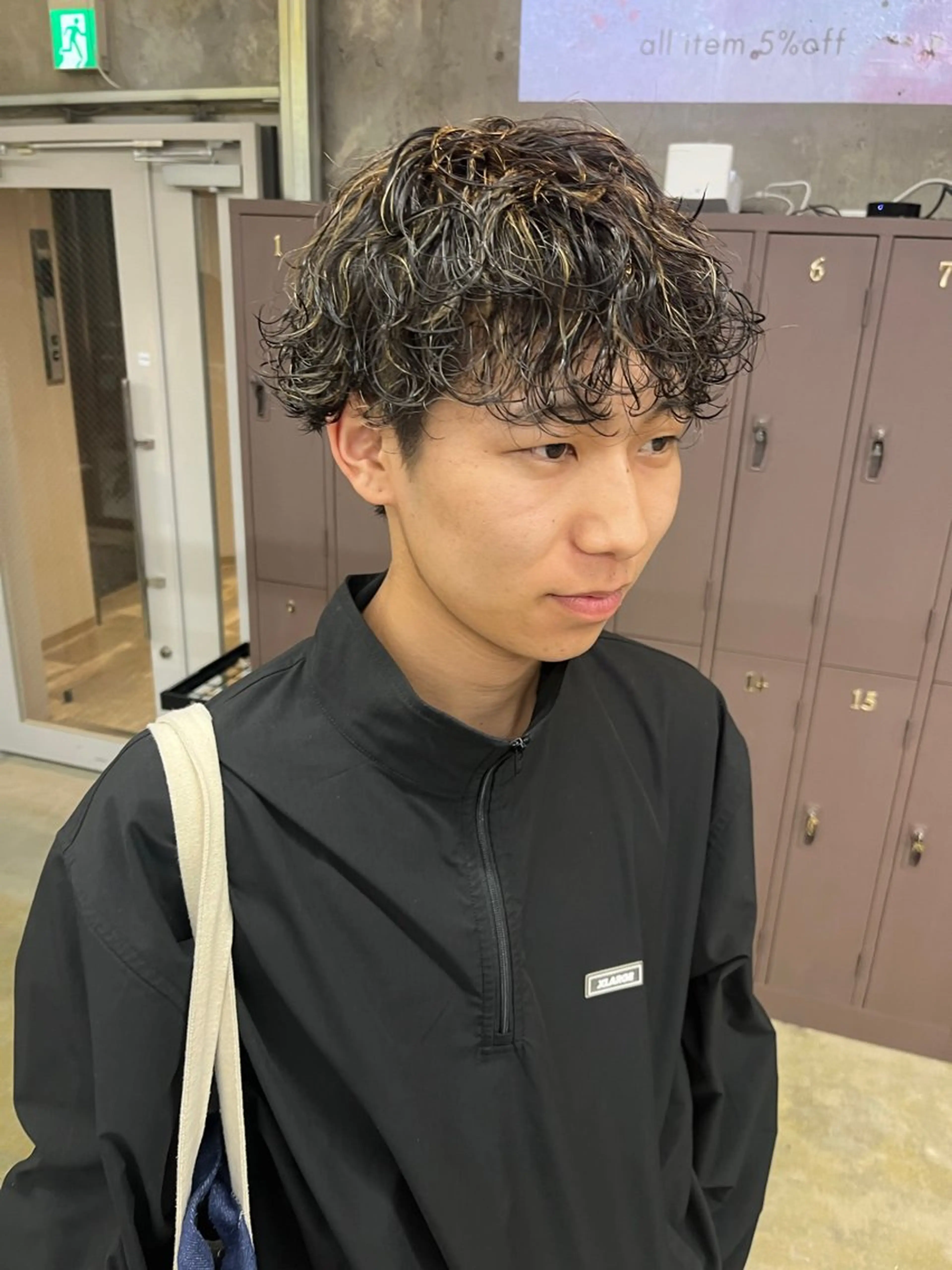 🧢イメチェンフルコース〈カット+パーマ+ハイライトカラー〉の写真