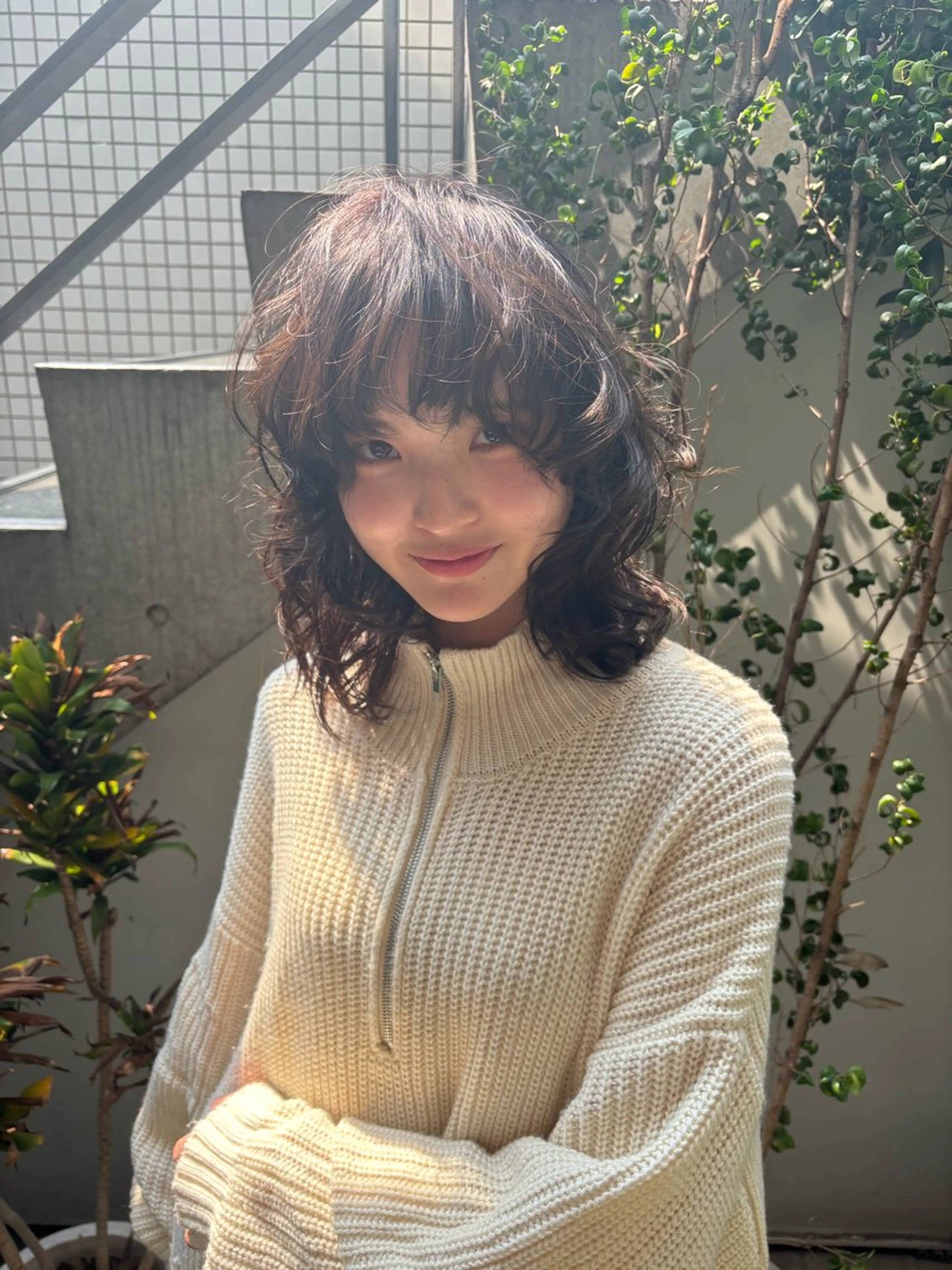ミディアム ミディアムパーマ ボブ レイヤーカット マレットヘア カット パーマ トリートメント SHOTA 複雑履歴パーマのヘアスタイル
