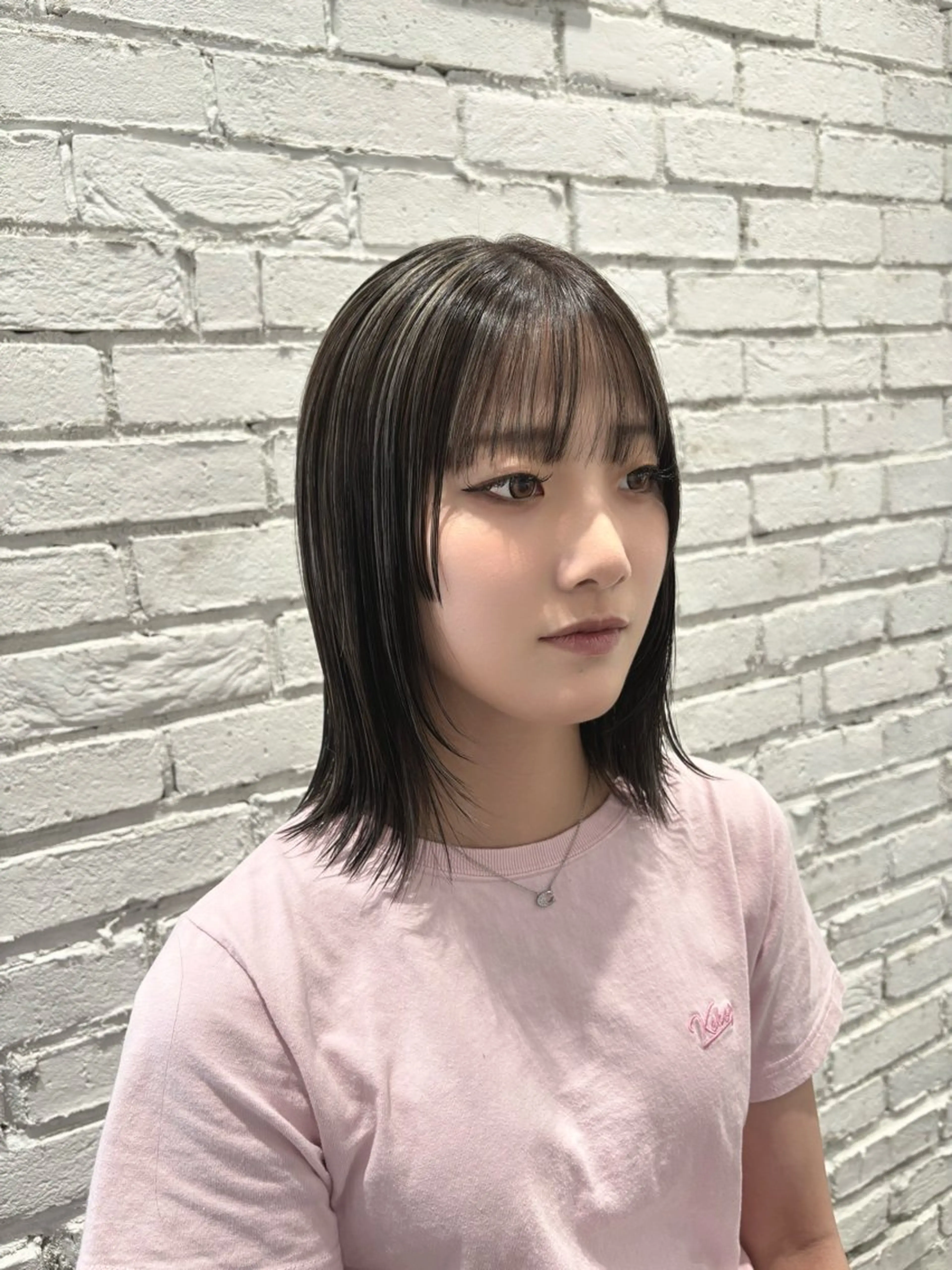 ミディアム カラー 黒髪 ハイライトカラー ハイライト Cos&Co. BeautySalon所属・🌟横浜美容室🌟 土岐聖のヘアスタイル