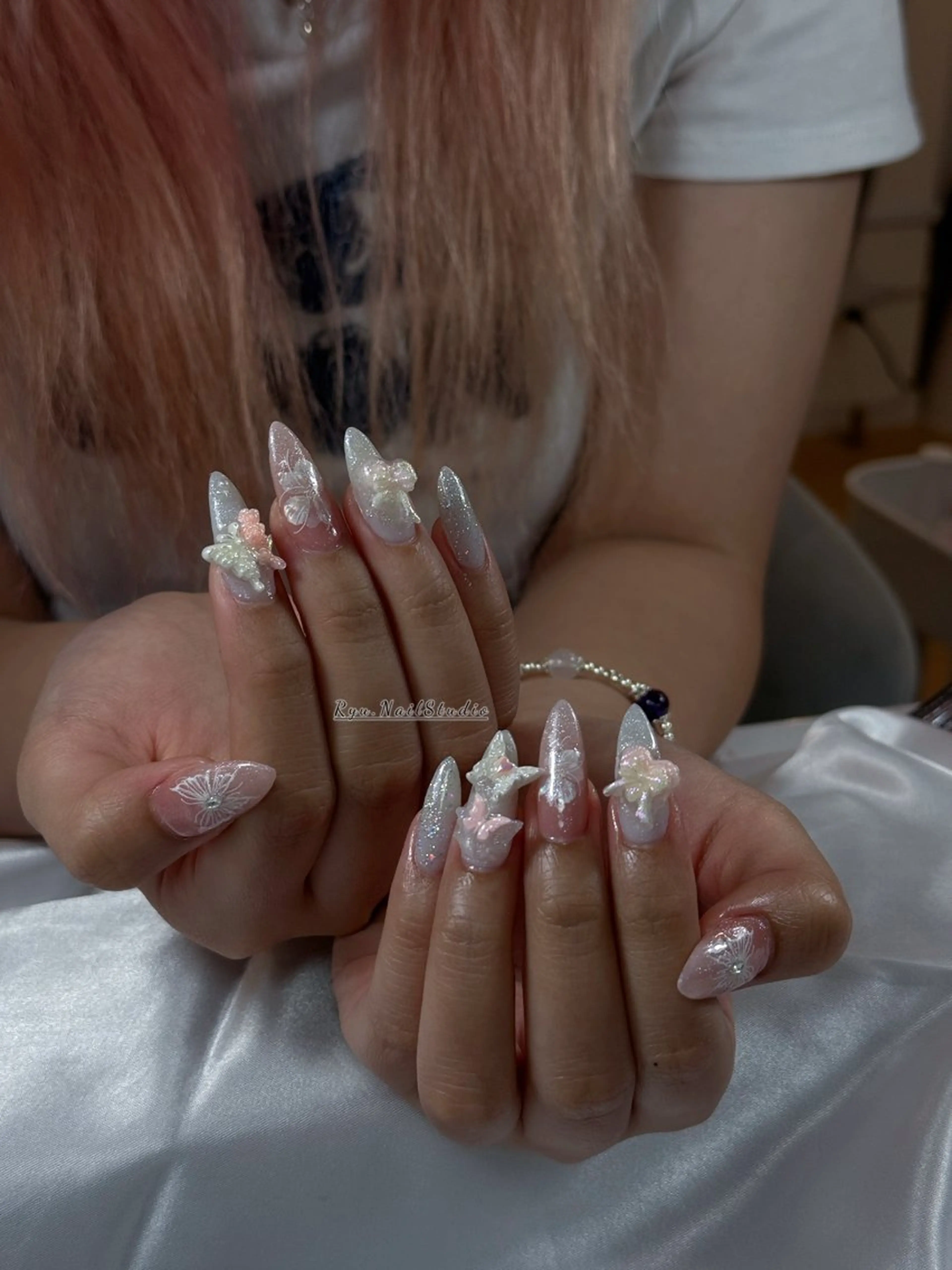 ネイル アートネイル ジェルネイル キラキラネイル ミラーネイル ニュアンスネイル ハンドネイル Ryu Nail Studio所属・Ryu Nail 新大久保のネイルデザイン