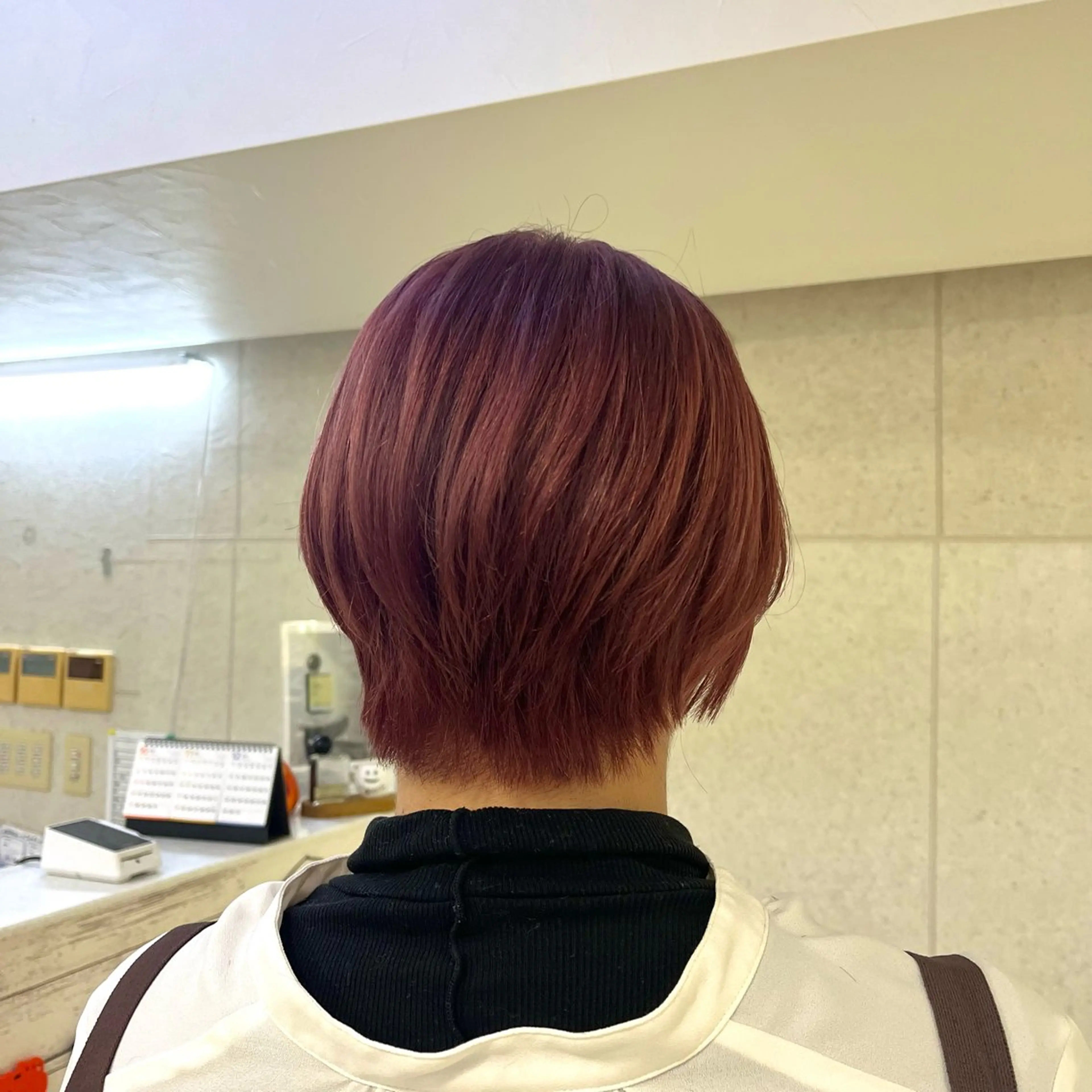 ショート ふくむら なるみのヘアスタイル