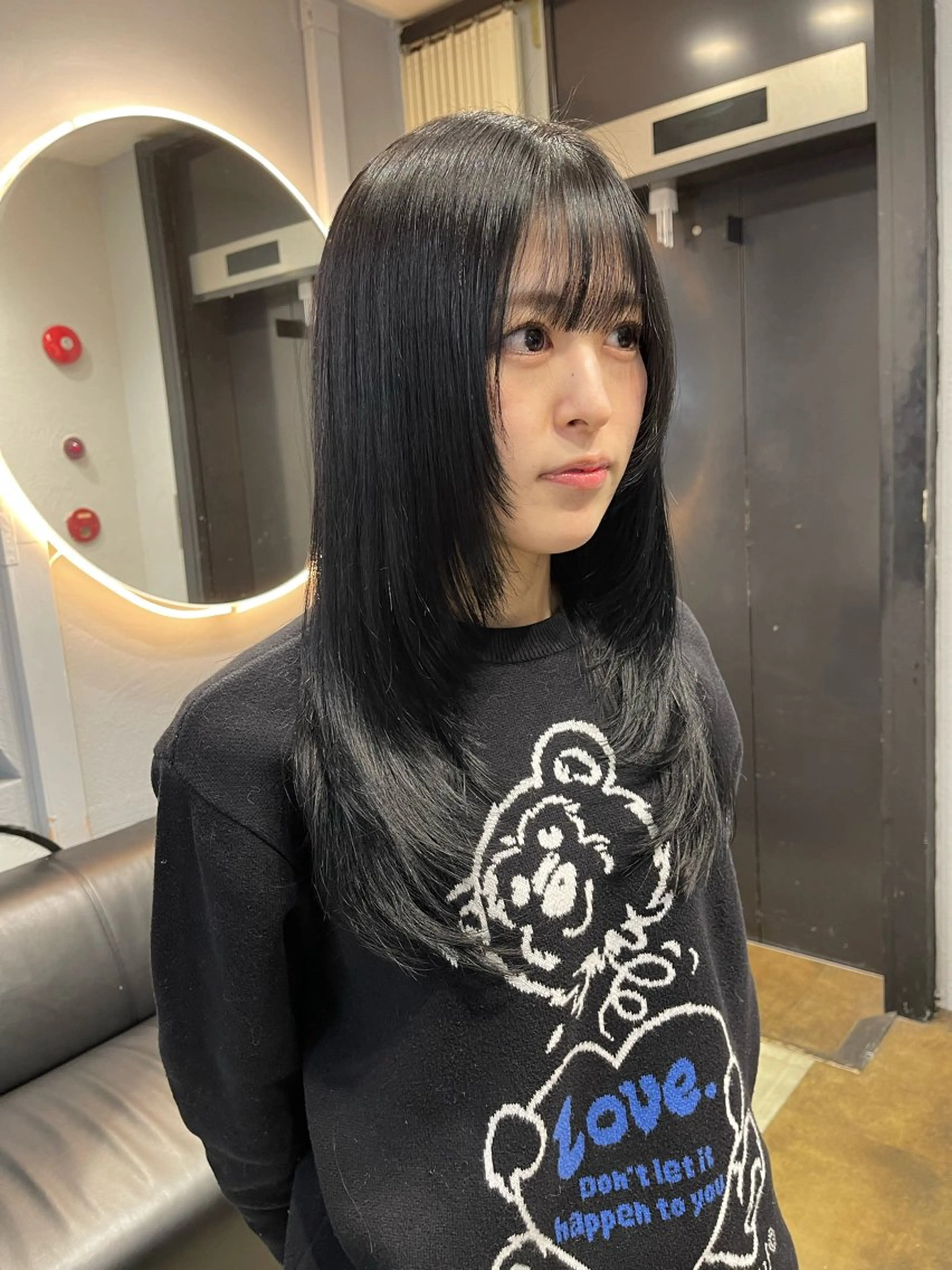 ロング カラー ベージュカラー 黒髪 ブリーチ ブルーカラー ブルーブラック カット ヘアカラー 宮崎　達也 ブリーチ／レイヤーのヘアスタイル