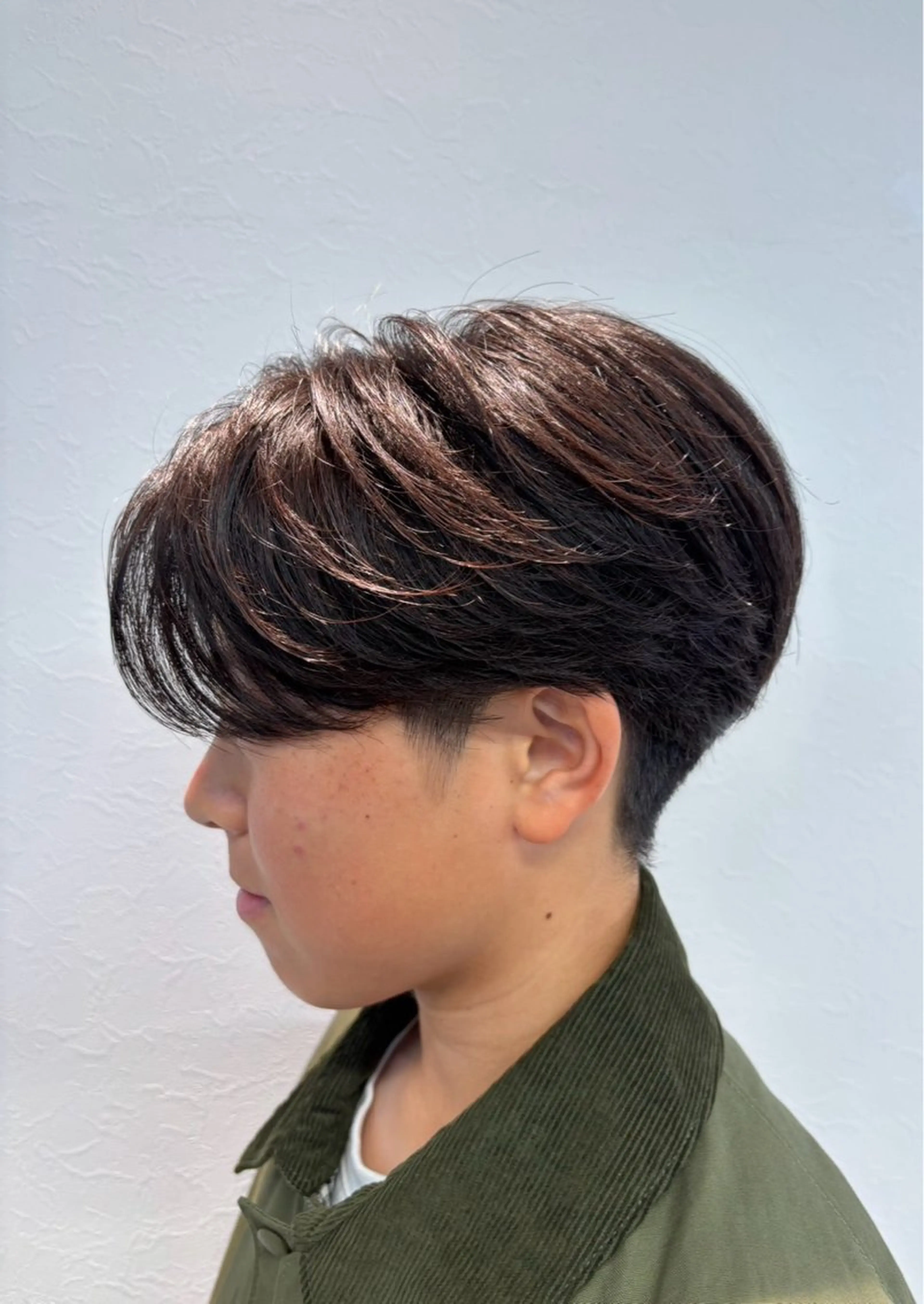 ショート カラー パーマ カット ヘアカラー パーマ ダブルカラーブリーチ 髪質改善　縮毛矯正のヘアスタイル
