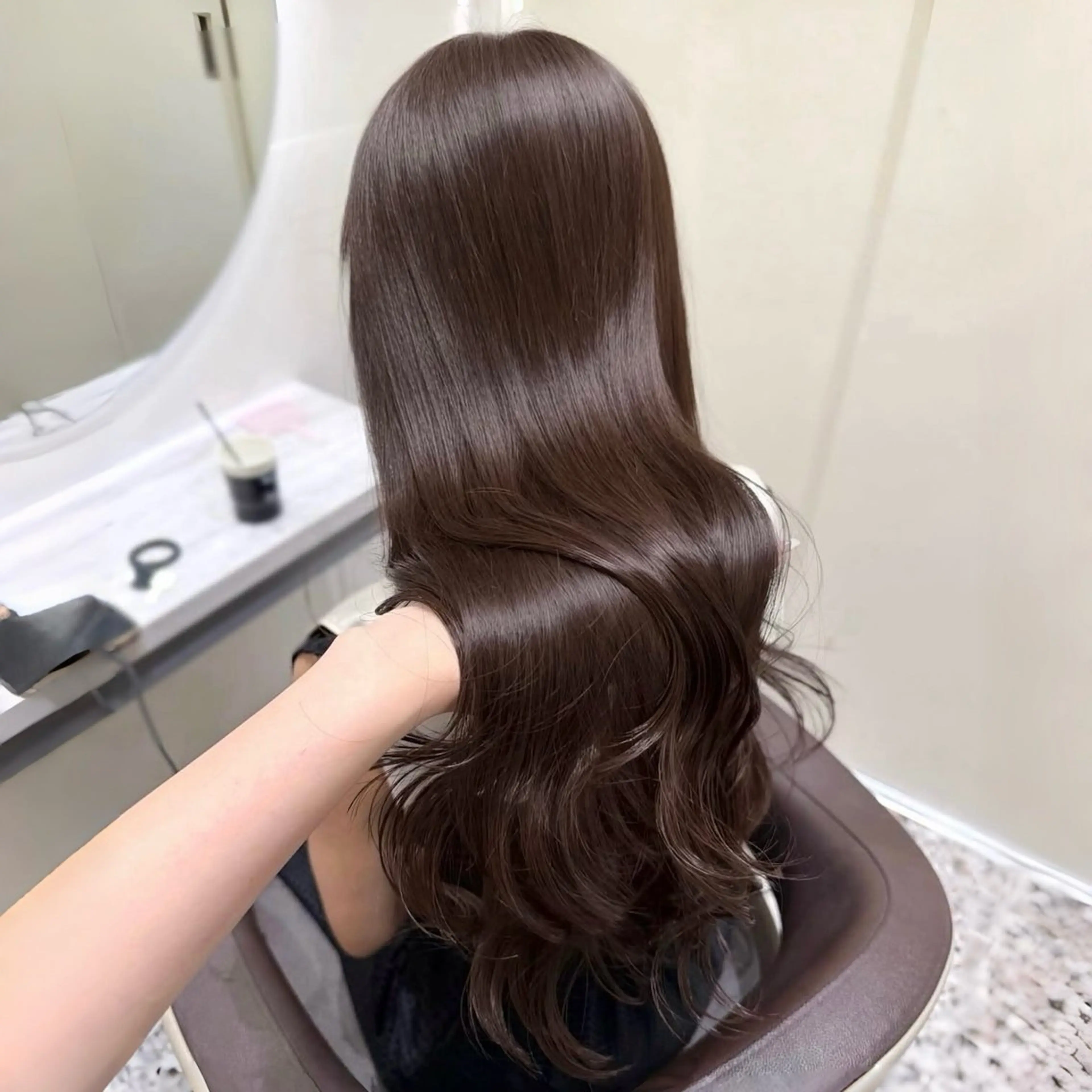 ロング カラー ブリーチ ケアカラー ラベンダーカラー ラベンダーグレー レイヤーカット カット ヘアカラー トリートメント モテ韓国ヘア/ レイヤー🤍RIKAのヘアスタイル