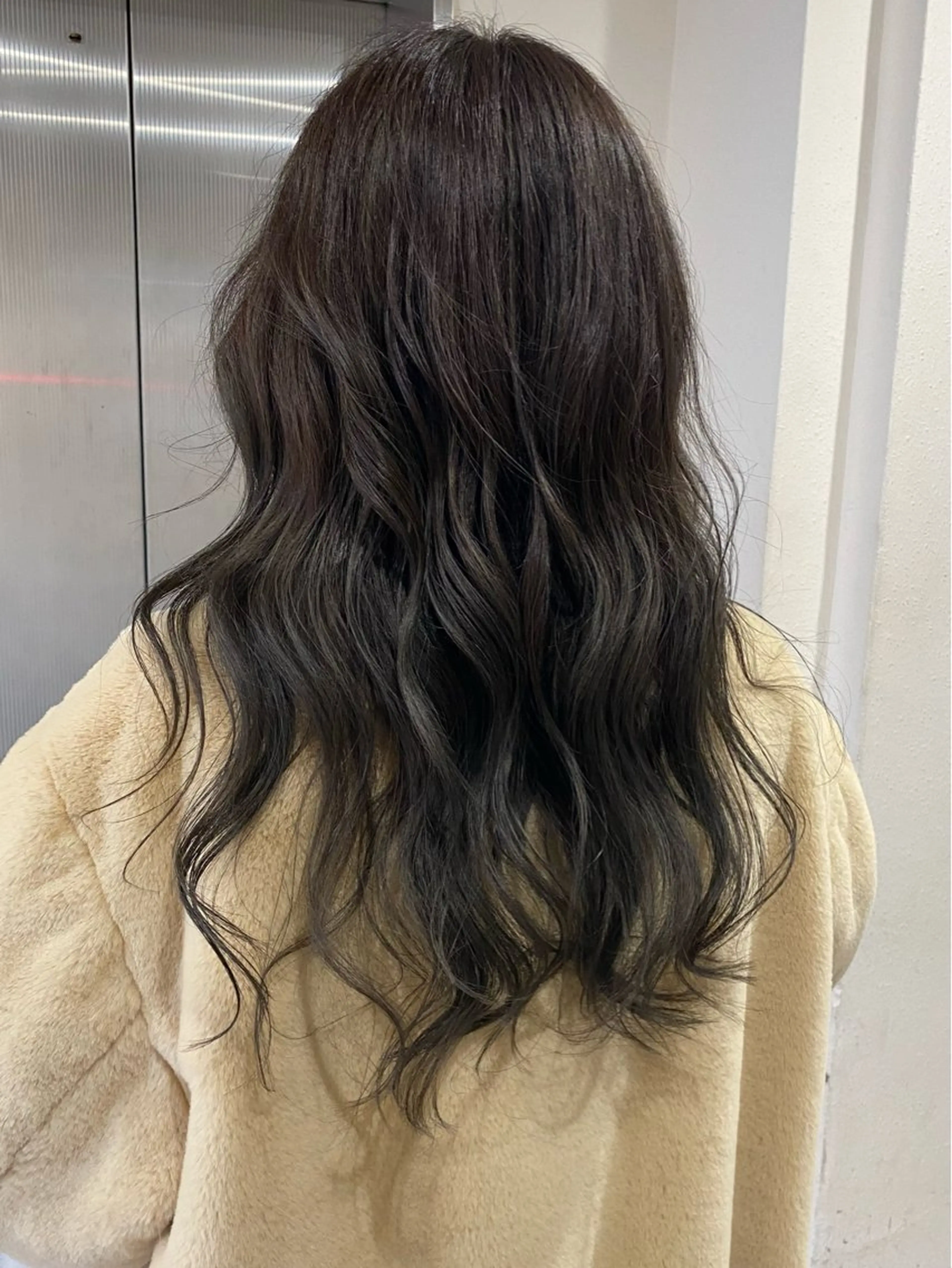 ロング カラー ヘアカラー トリートメント くすみカラー♡ Yuukaのヘアスタイル