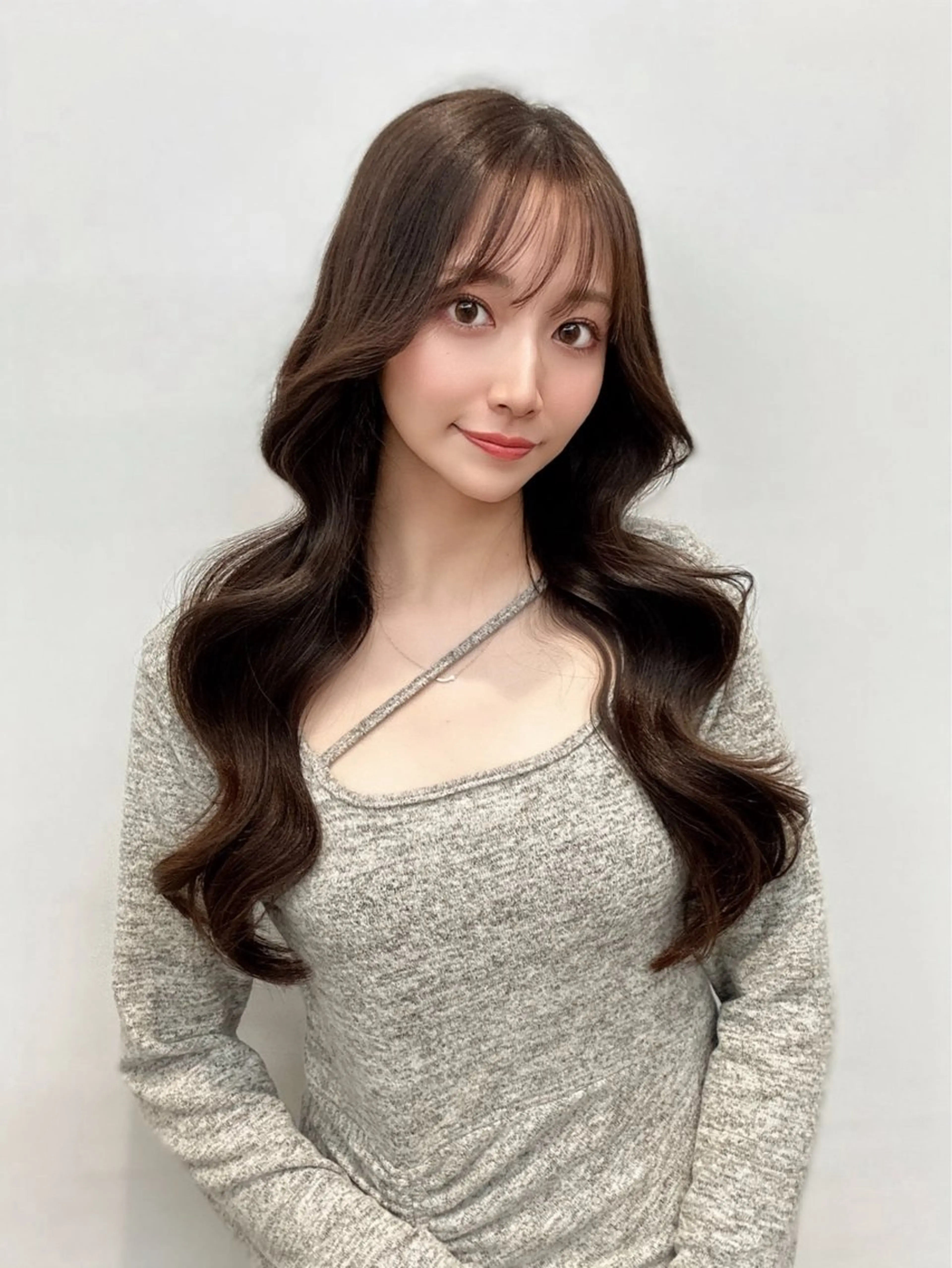 ロング カラー 顔周り似合わせ・巻け るレイヤー水谷航大のヘアスタイル