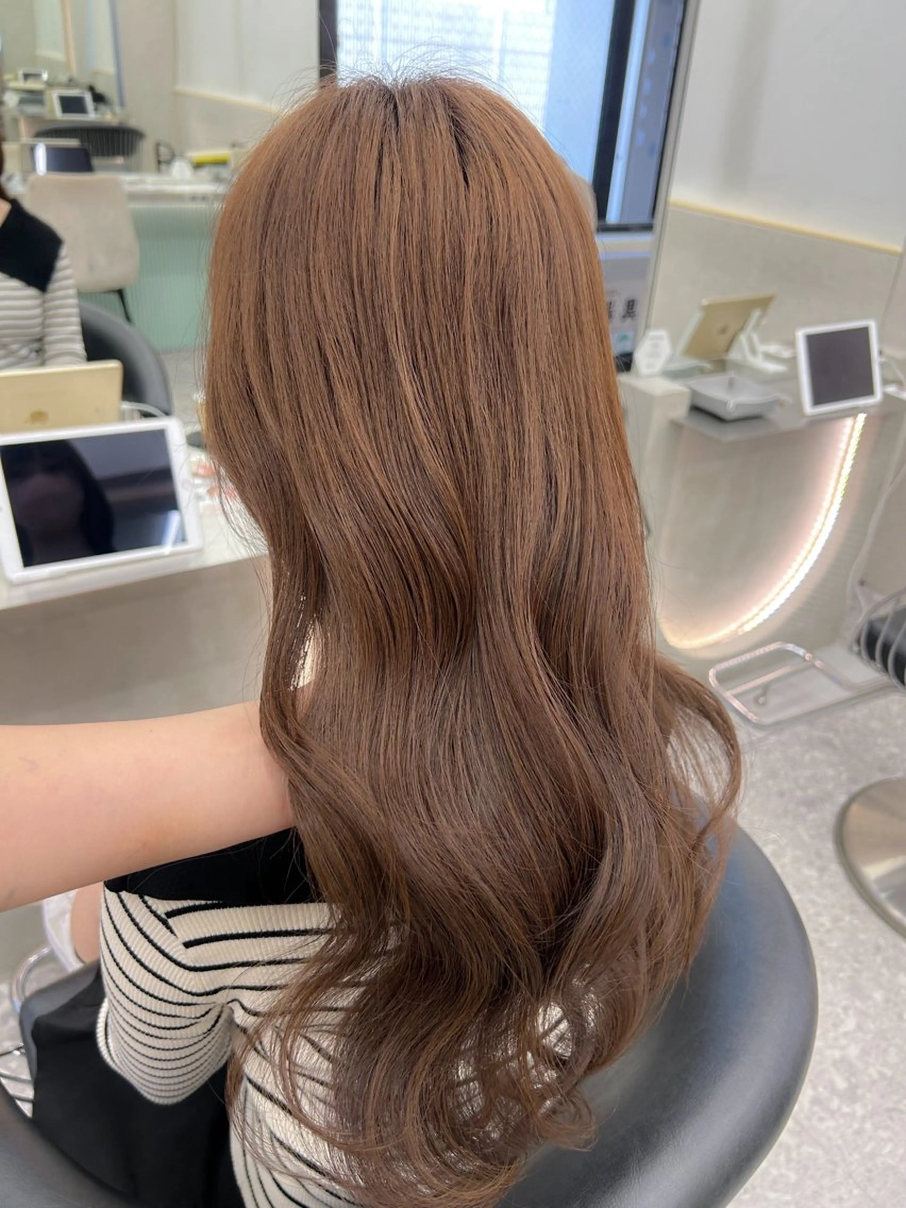 セミロング カラー ヘアアレンジ fumika🎀 韓国ヘア×ベージュのヘアスタイル