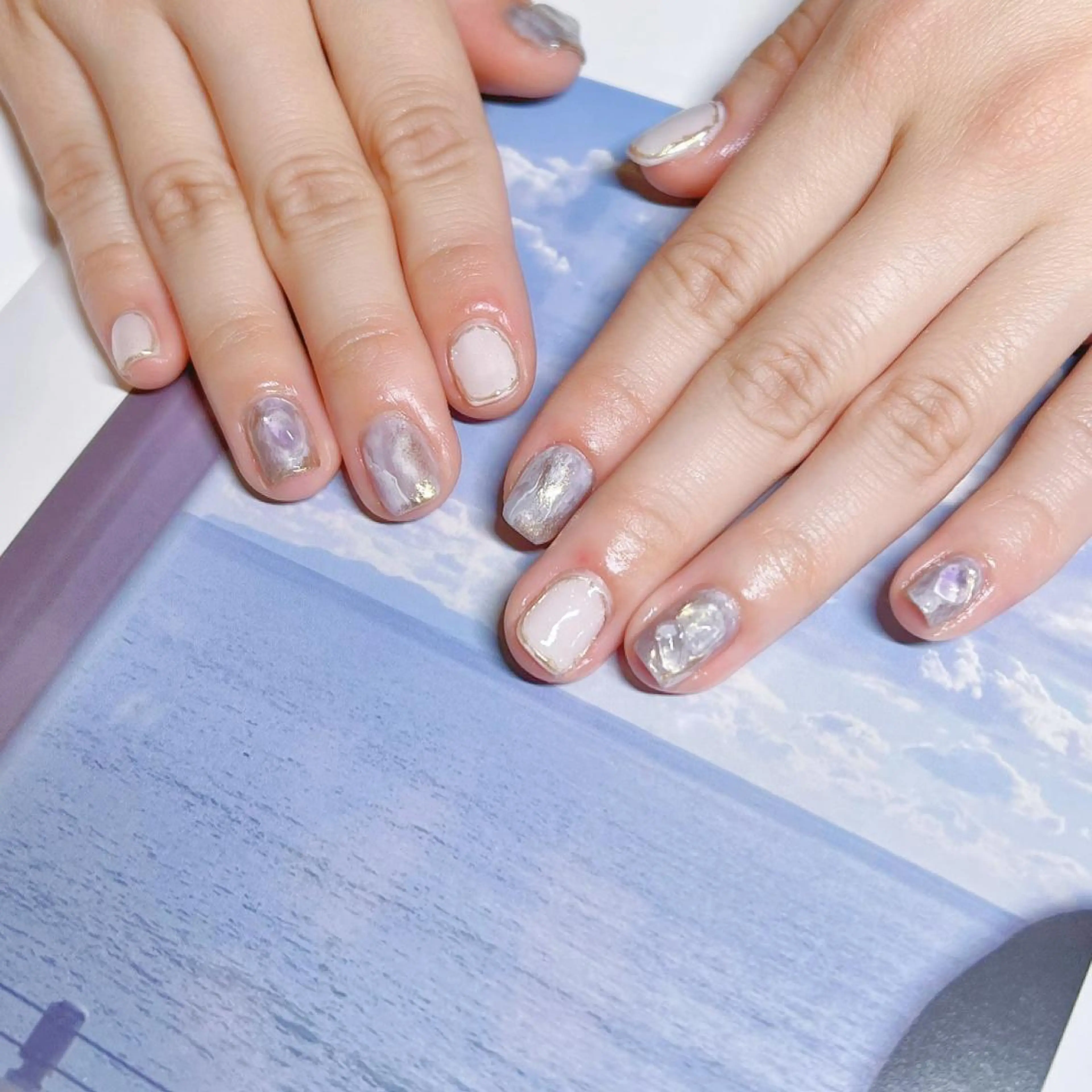 ネイル オーロラネイル フットネイル フレンチネイル ジェルネイル 韓国ネイル ハンドネイル ハンドケア EN nailsalon所属・【ENサロン】 Rei🎀Nailのネイルデザイン