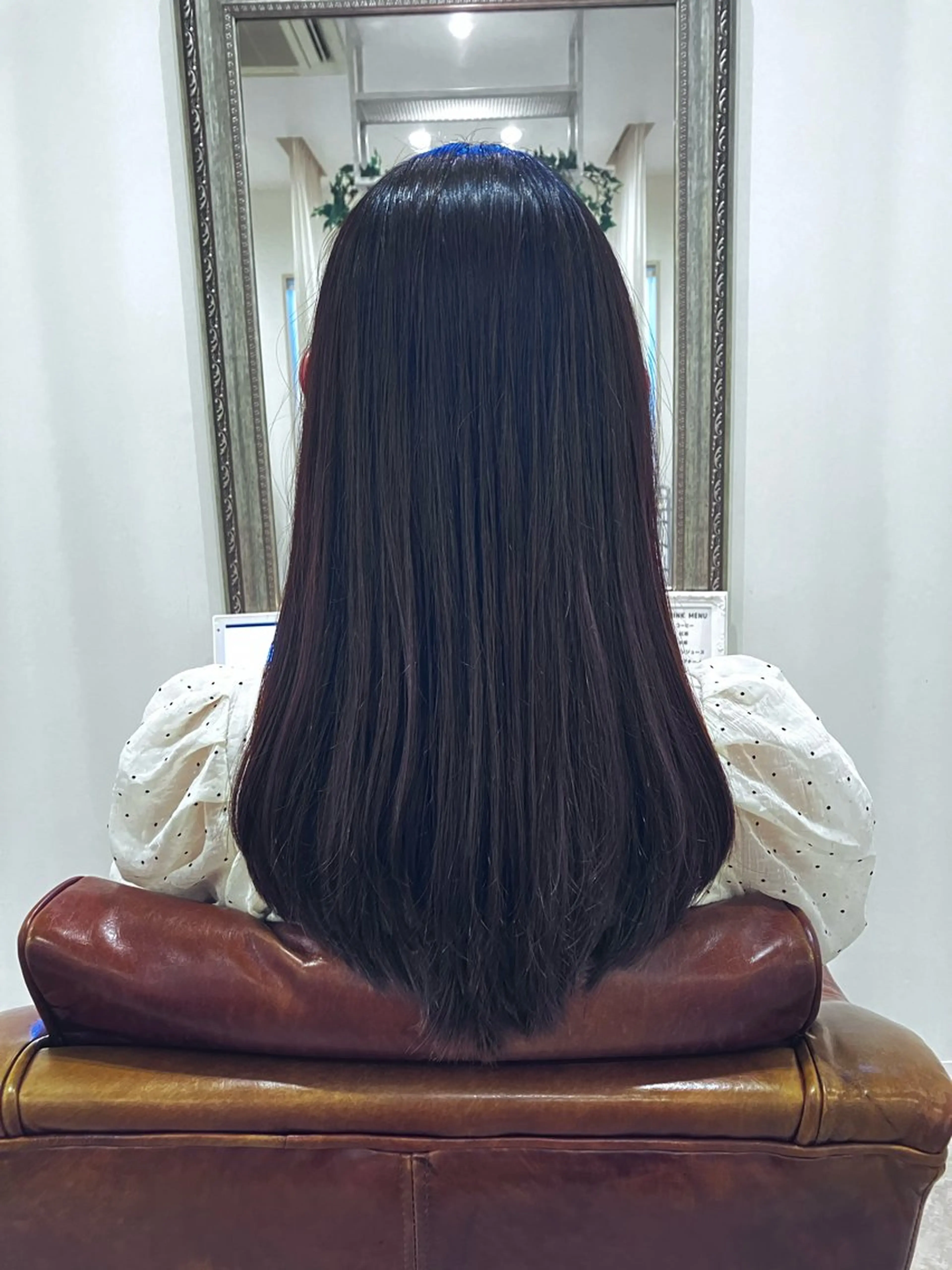 ロング レイヤーカット 縮毛矯正 adorableはなみずき店所属・唯一無二の曲がる 縮毛矯正 小林のヘアスタイル