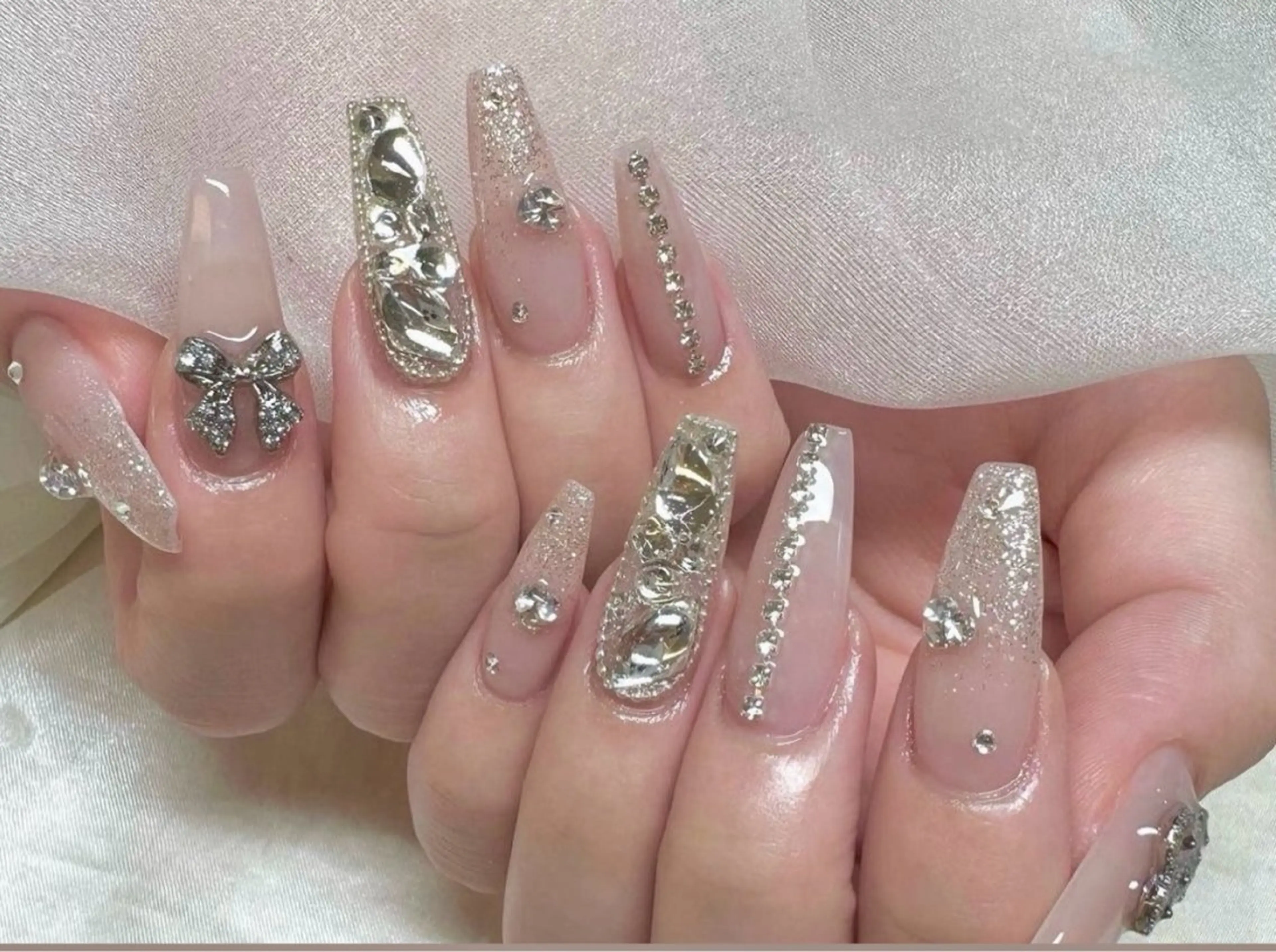 ネイル オーロラネイル ブルー チークネイル フットネイル フレンチネイル ハンドネイル Any_nail新大久保店所属・Any nailのネイルデザイン